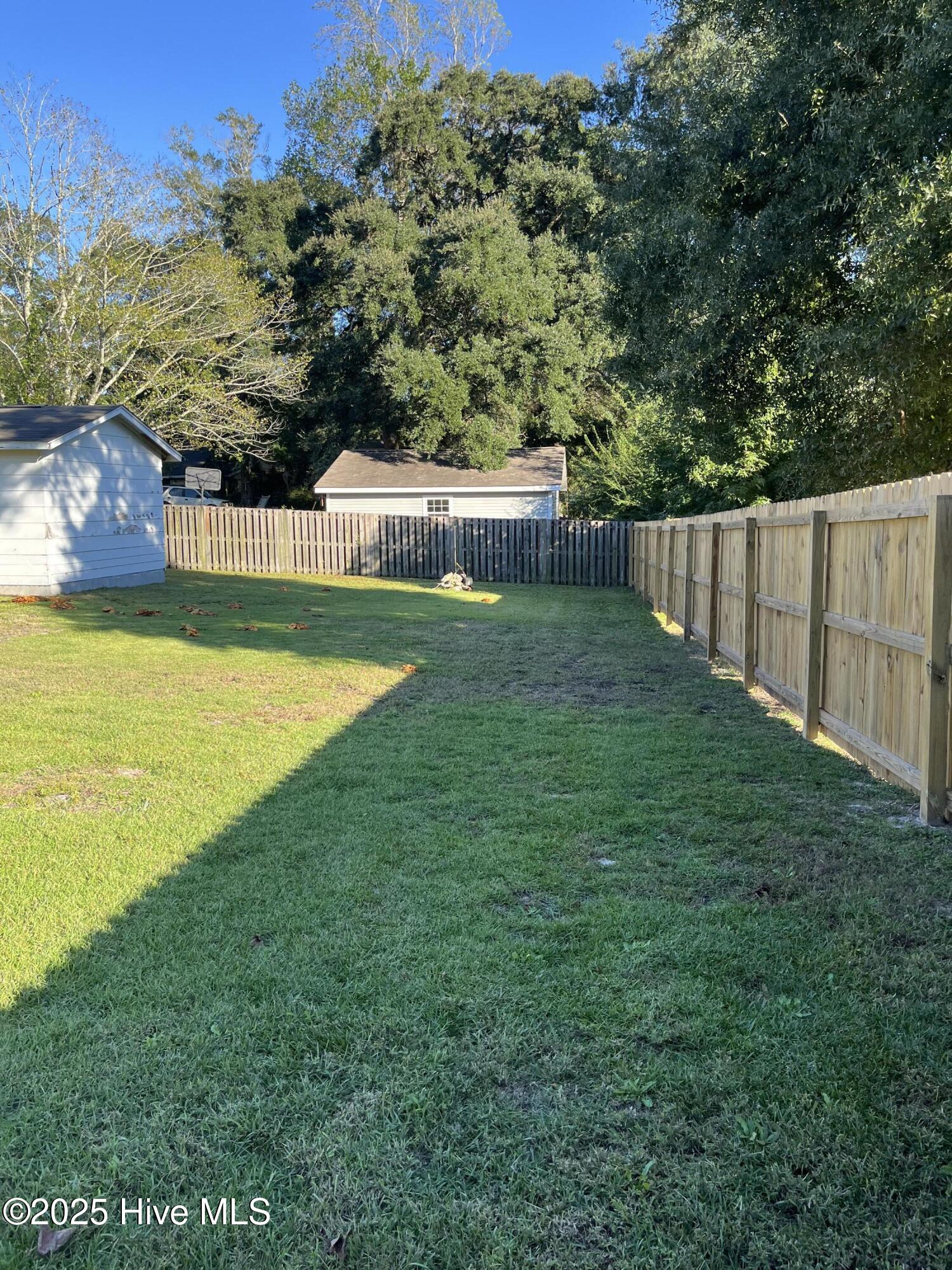 100536383 | Photo 40