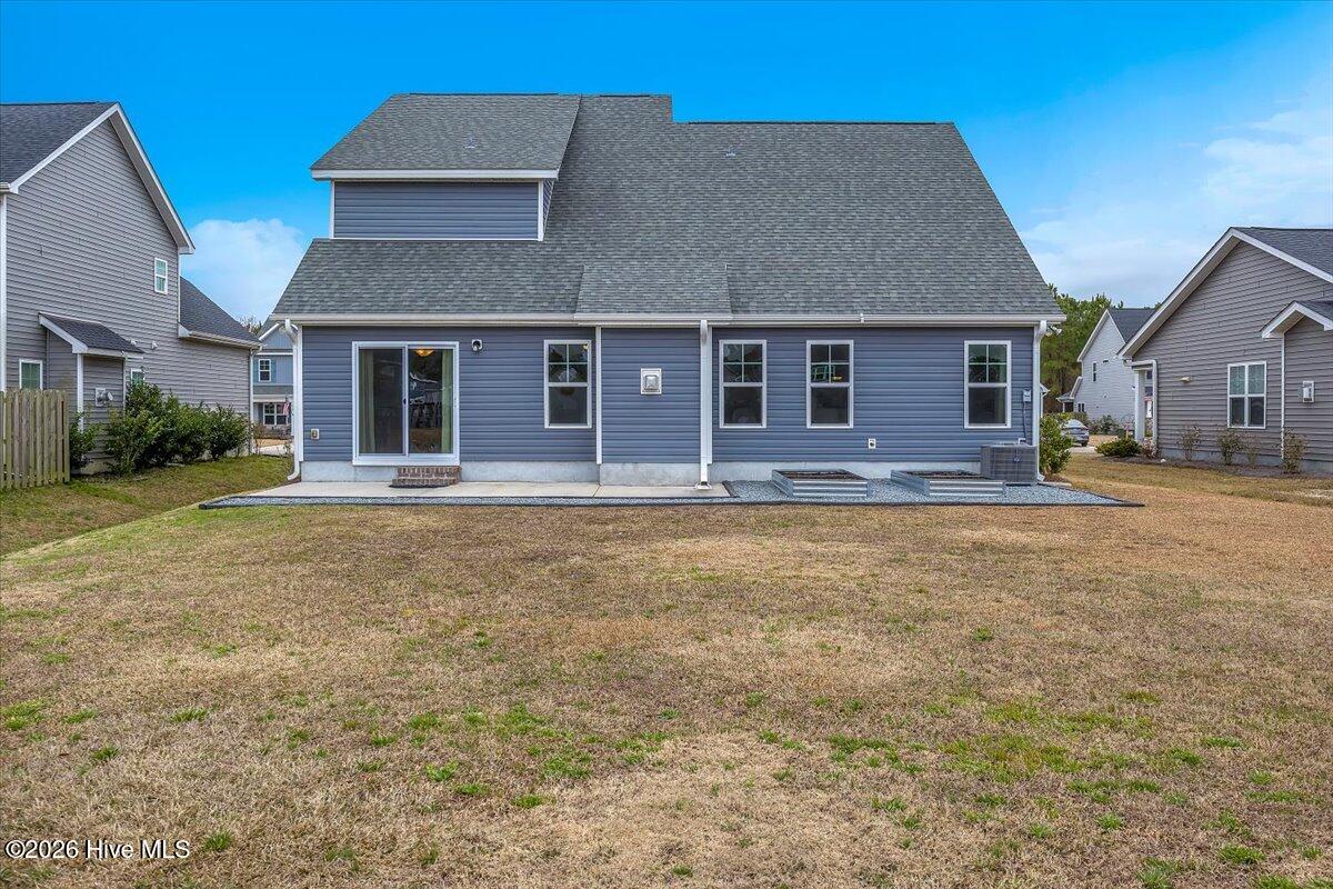 100558740 | Photo 53