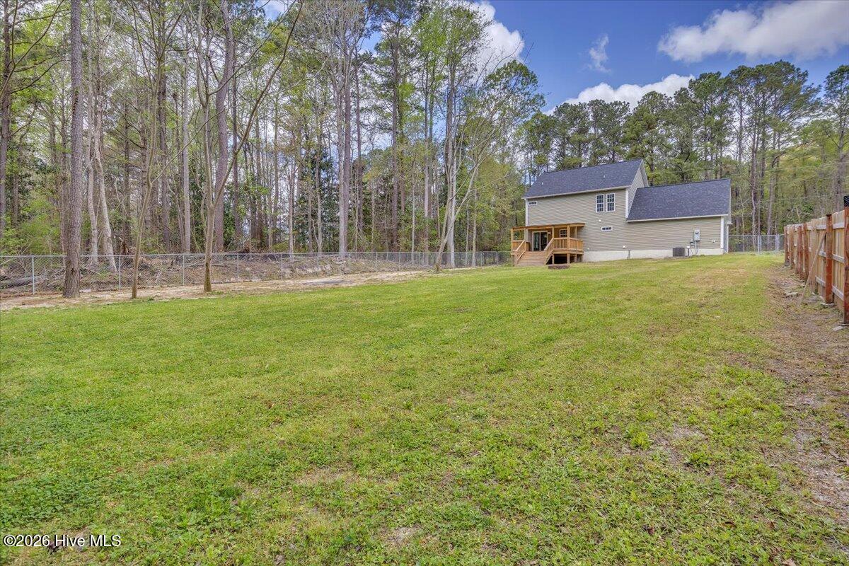 100565952 | Photo 51