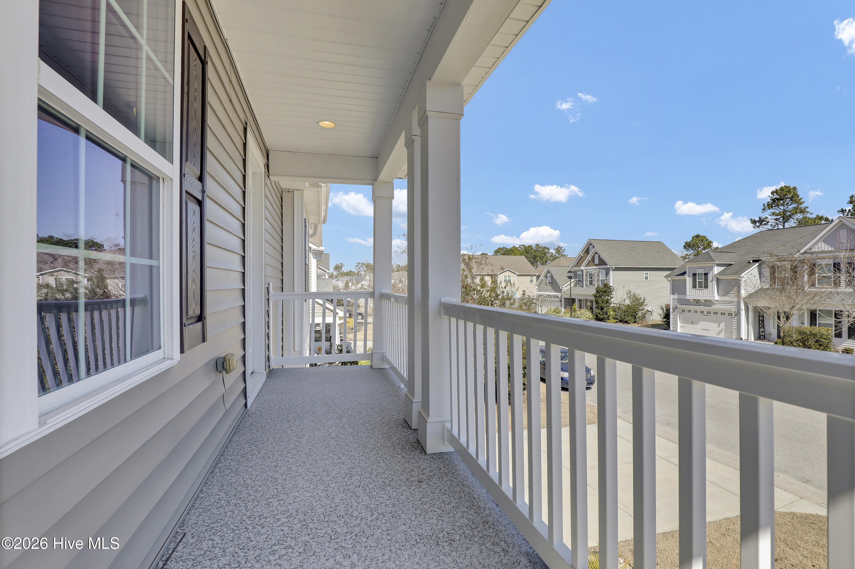 100556478 | Photo 23