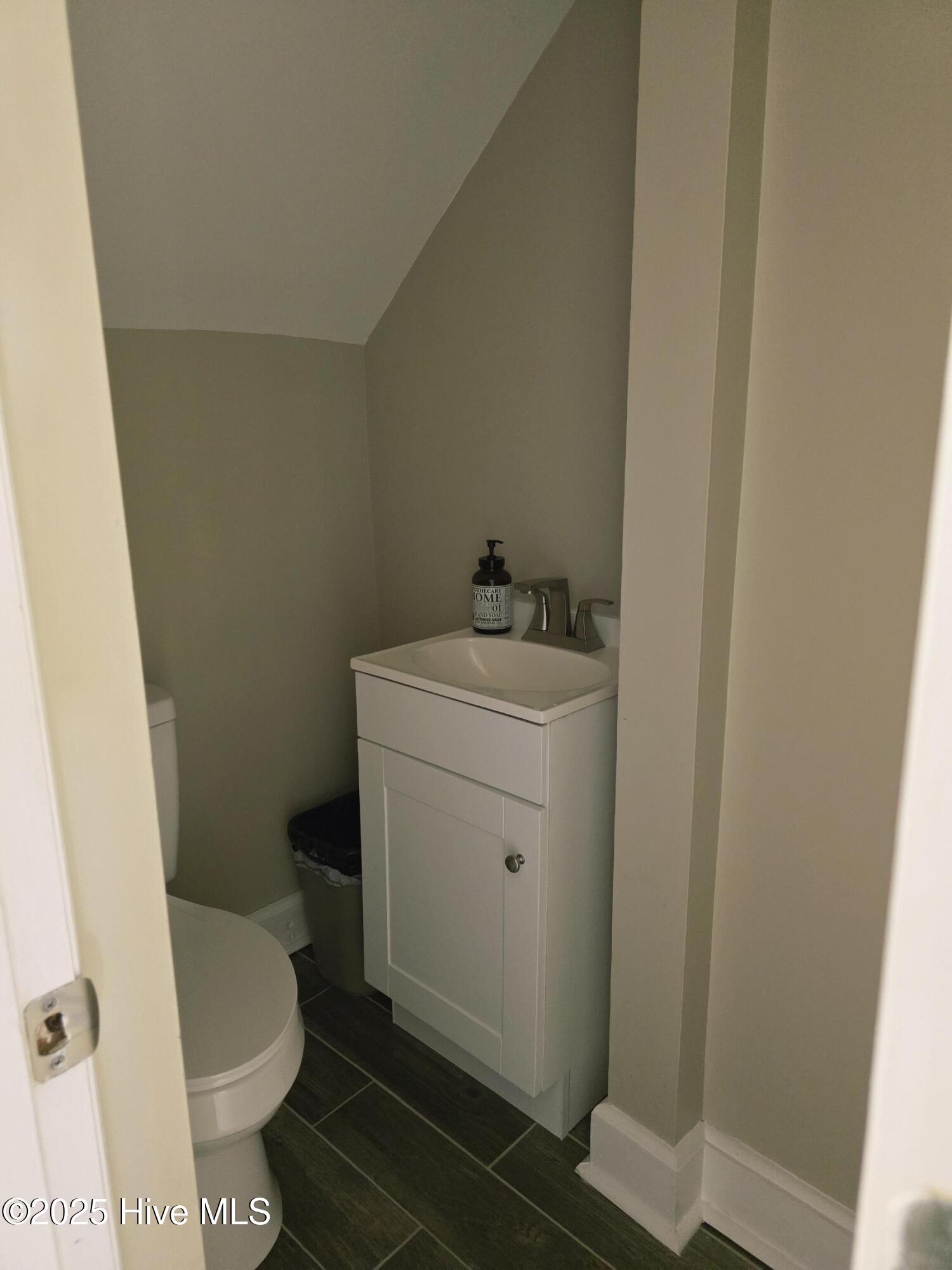 100537644 | Photo 26