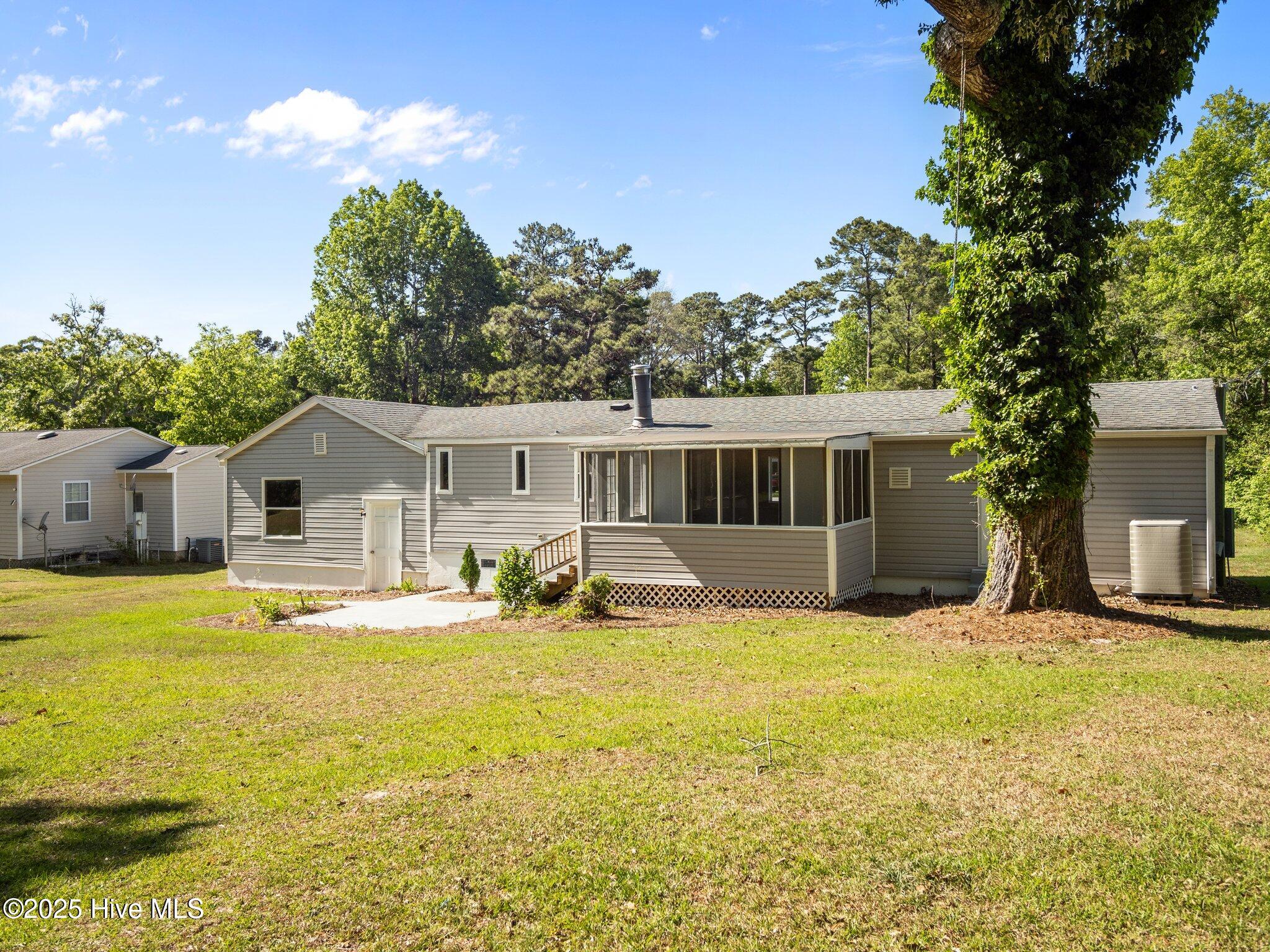 12-web-or-mls-P4295196