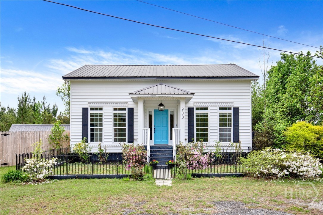 Homes for sale in Pembroke, GA | 900 Garrison St, Pembroke, GA 31321 | MLS# SA352827