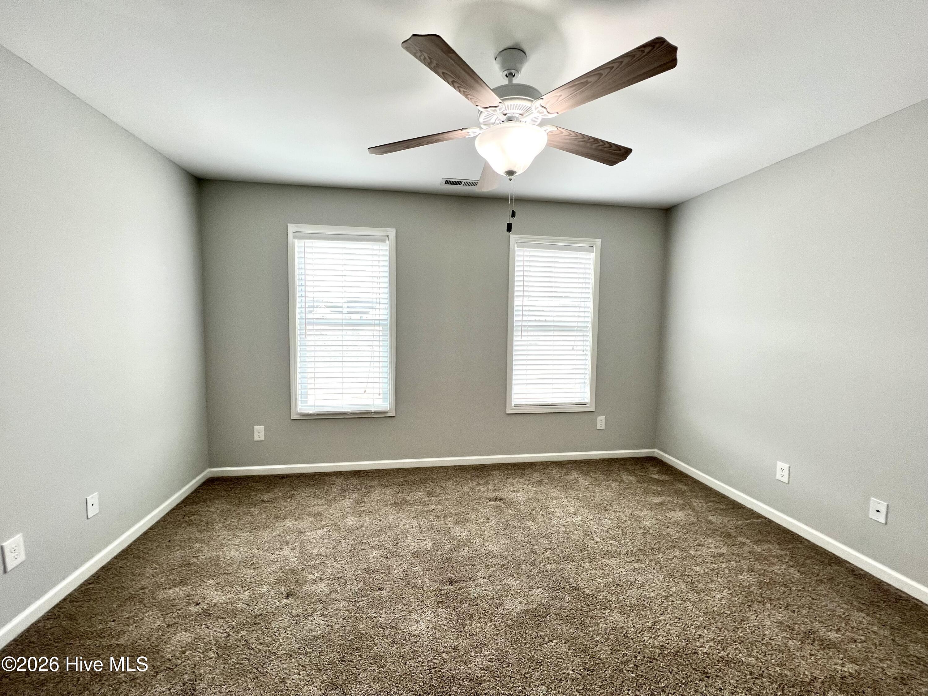 100568625 | Photo 15