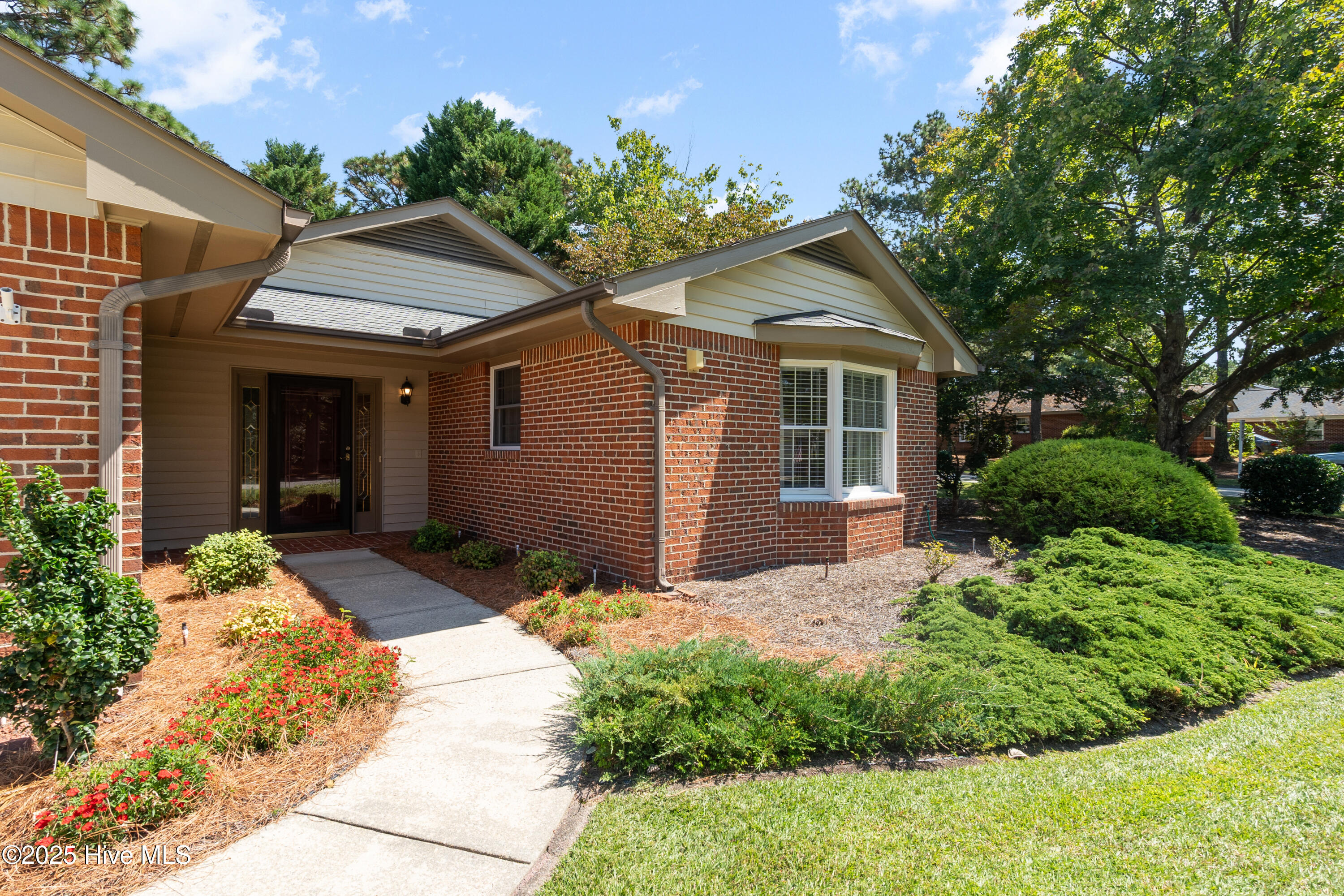 Homes for sale in Pinehurst, NC | 760 Pinehurst Trace Dr, Pinehurst, NC 28374 | MLS# 100531341