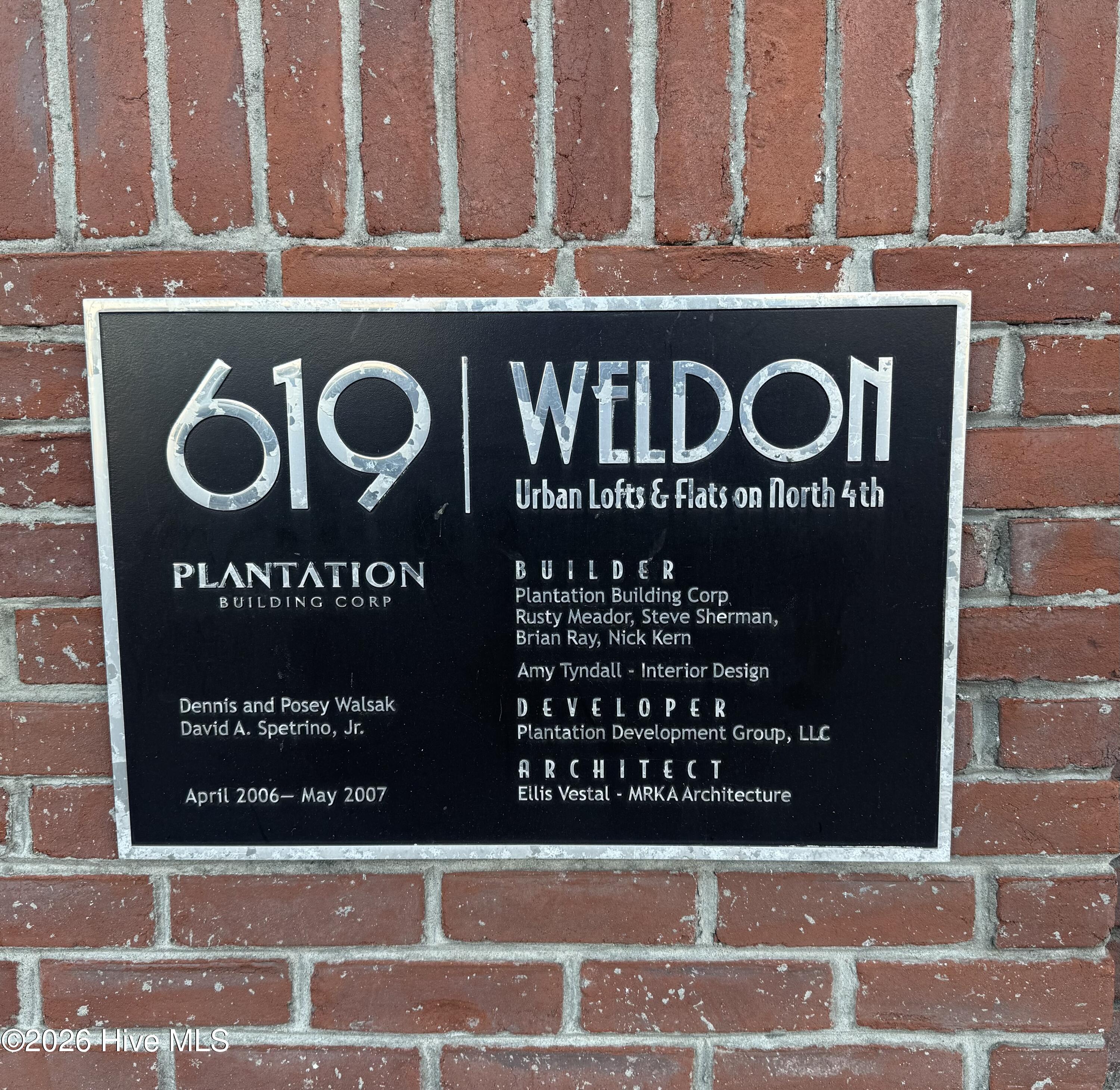 100551932 | Photo 39