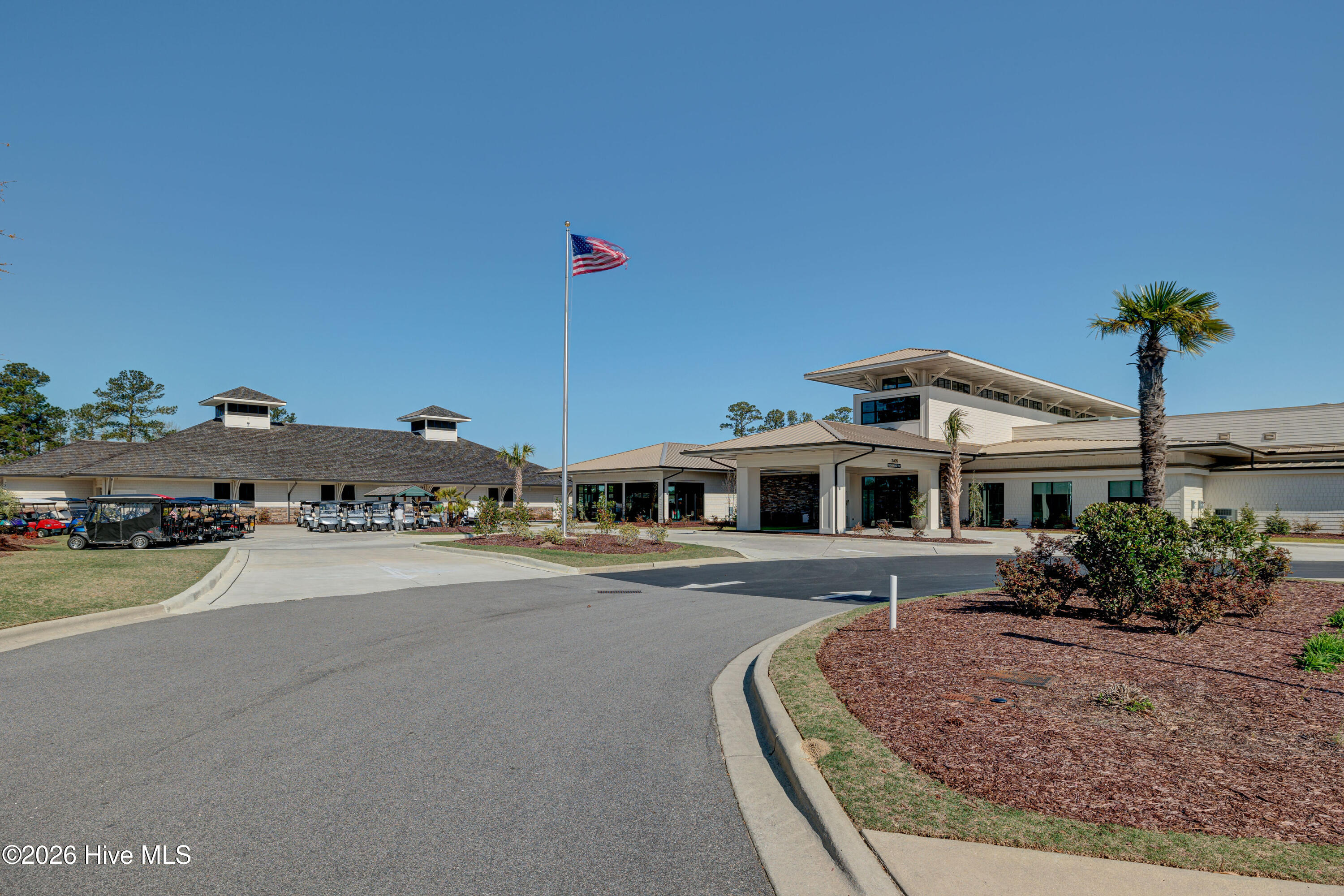 100558232 | Photo 76