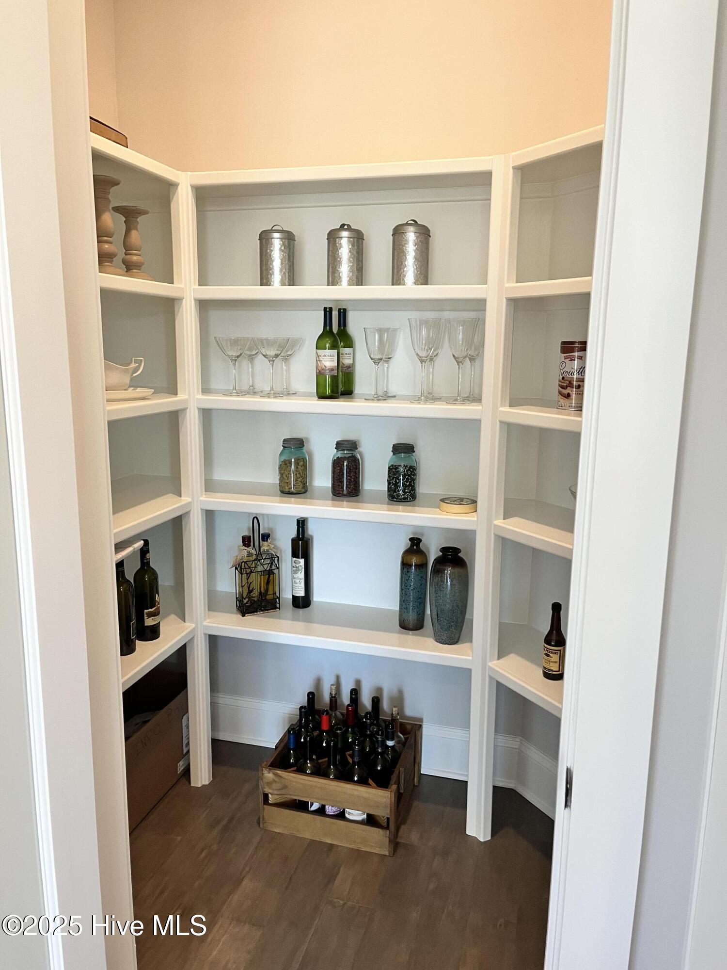 100478560 | Photo 16