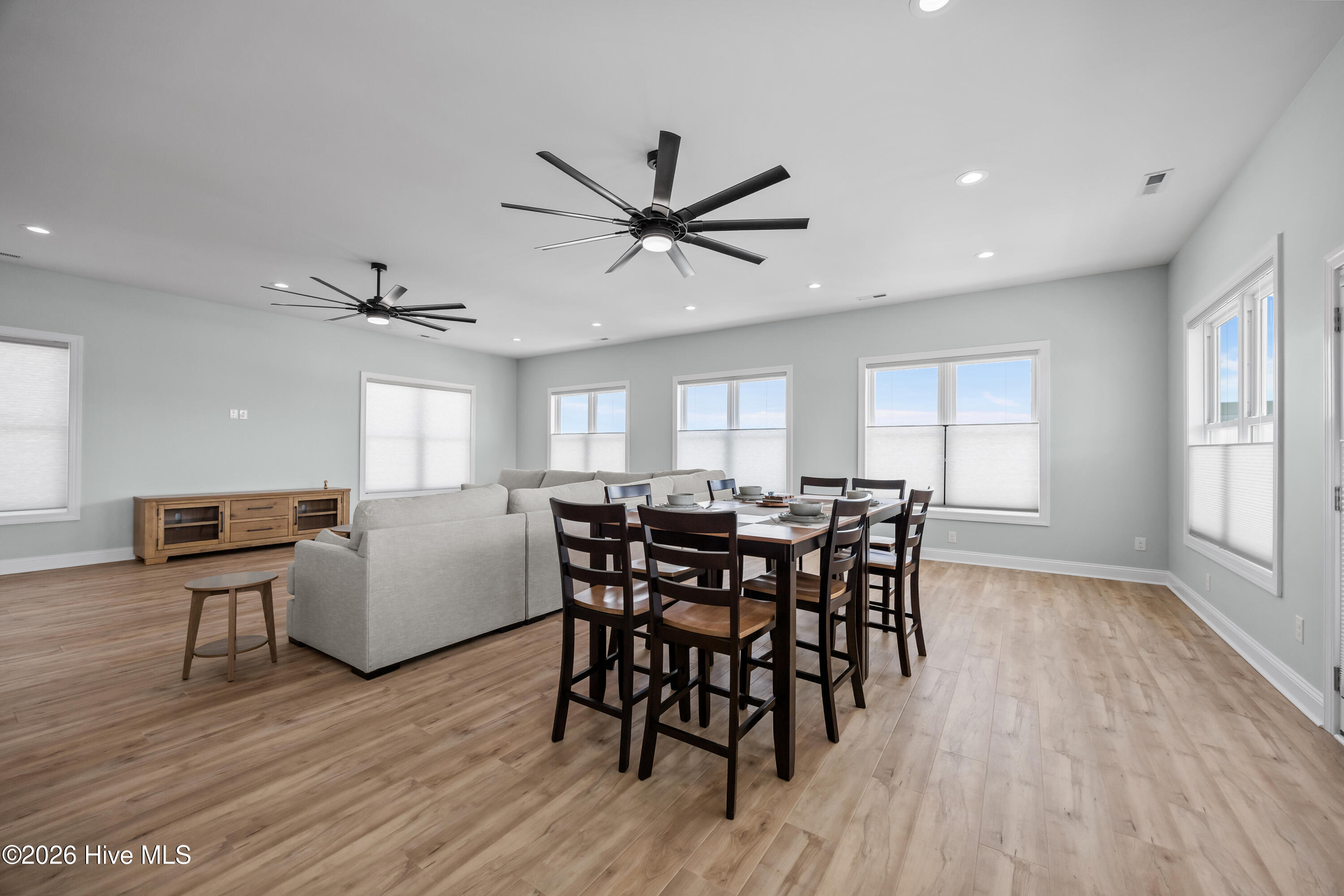 104 E Seaview Drive, Emerald Isle, NC, 28594