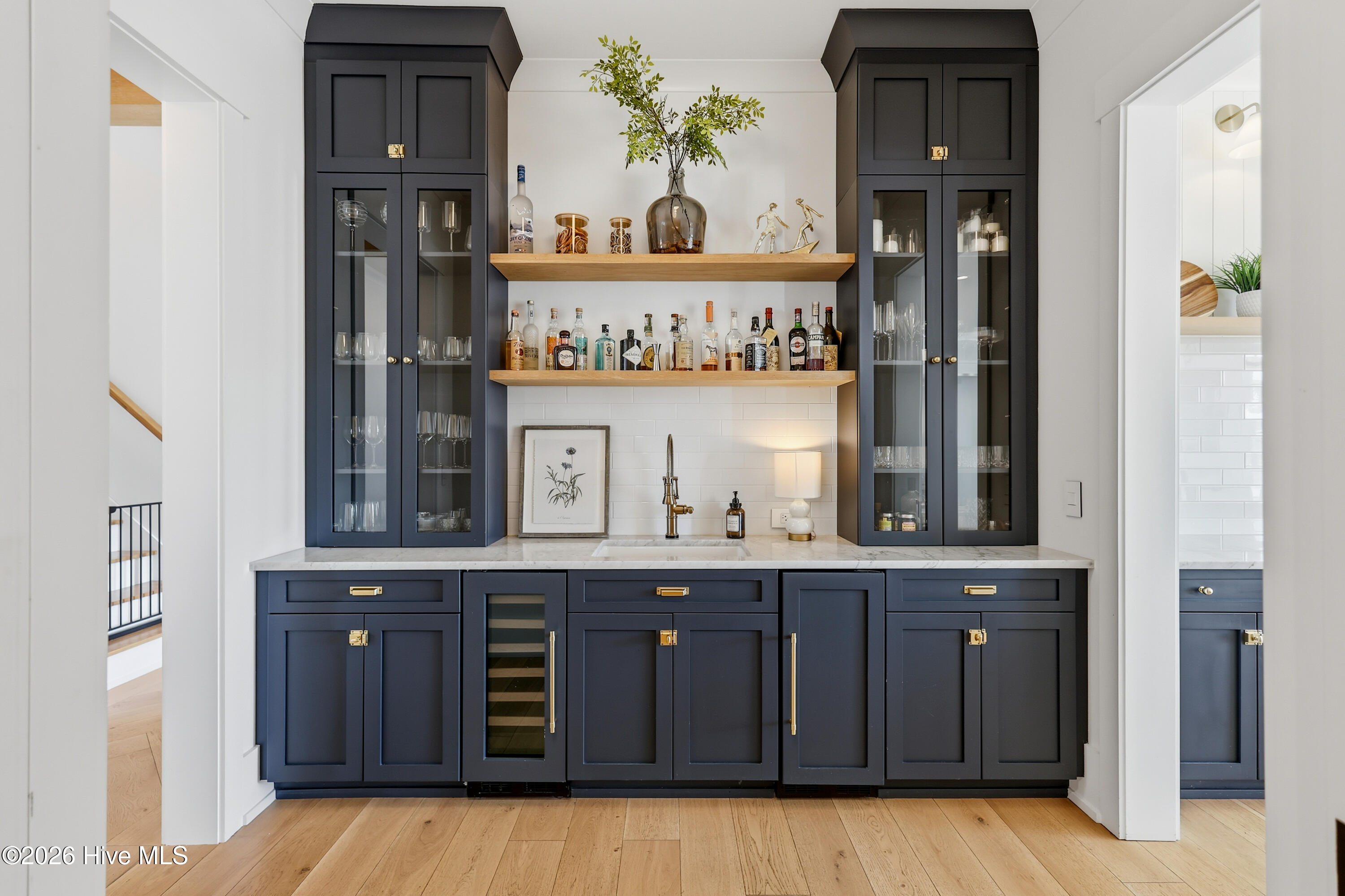 100554567 | Photo 23