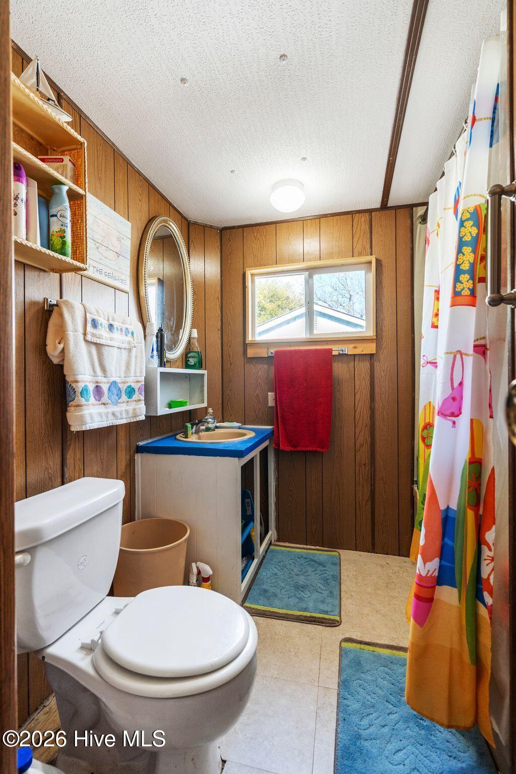 100560108 | Photo 19