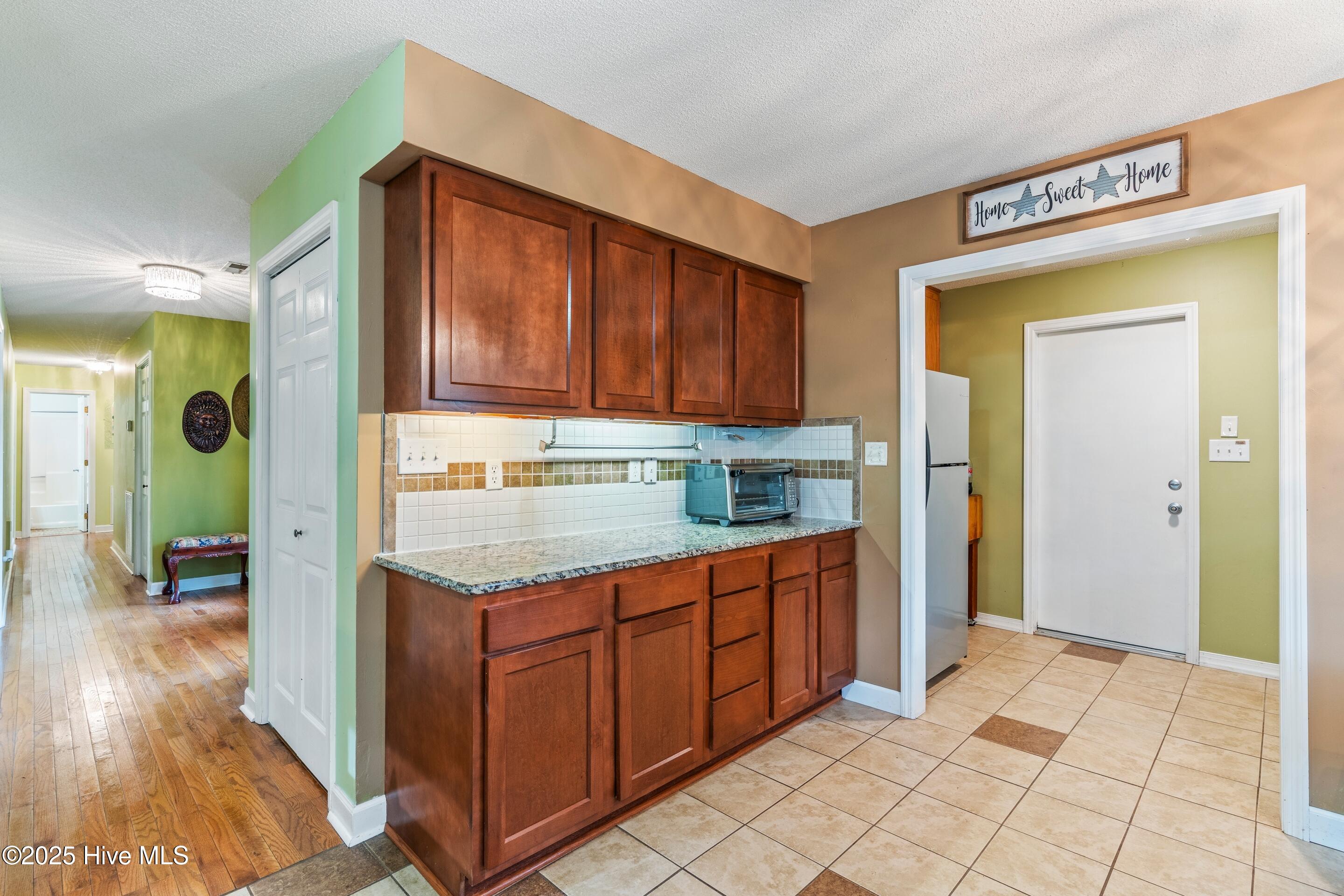 100543561 | Photo 20