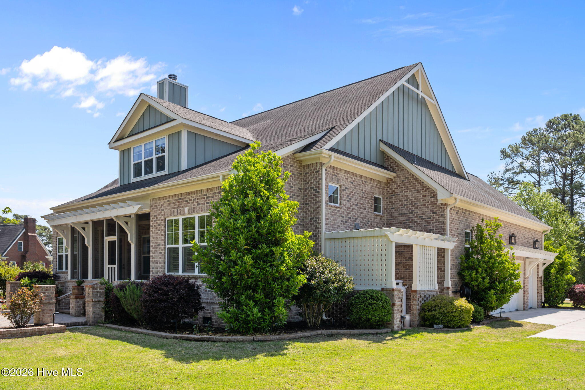 100554318 | Photo 59