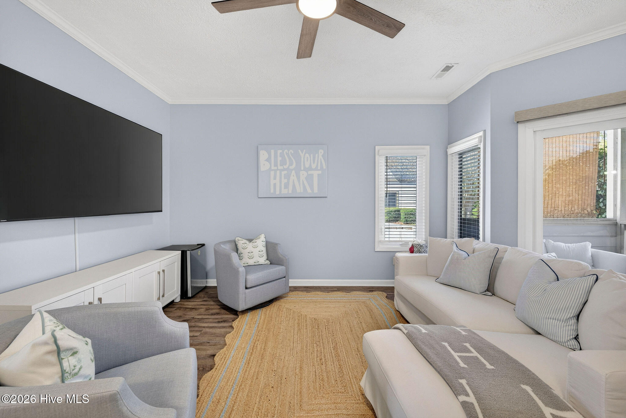 100562760 | Photo 19