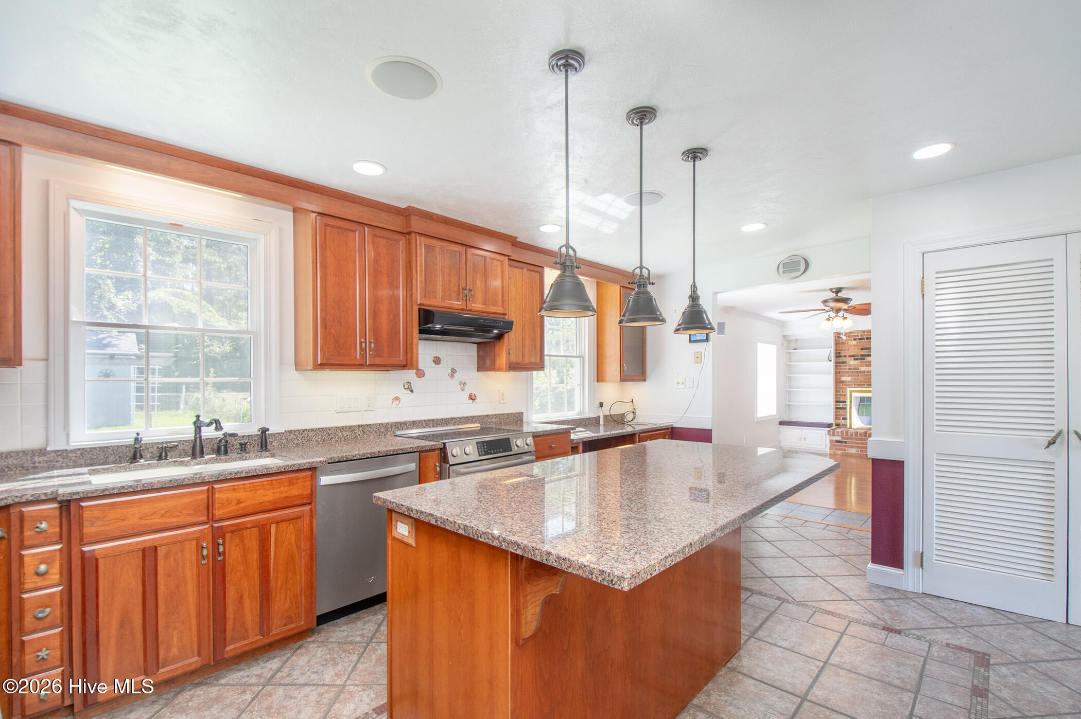 201 Sycamore Drive,Beaufort