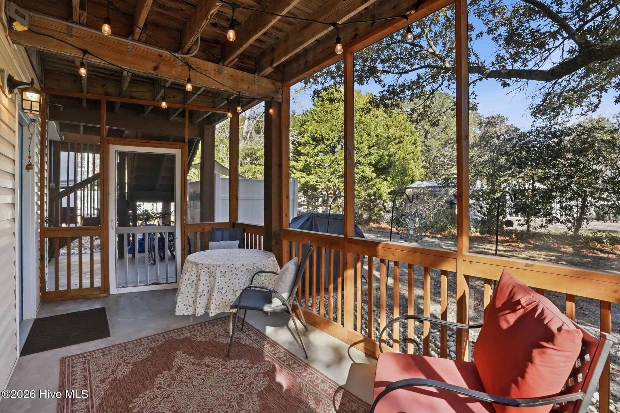 100555111 | Photo 31