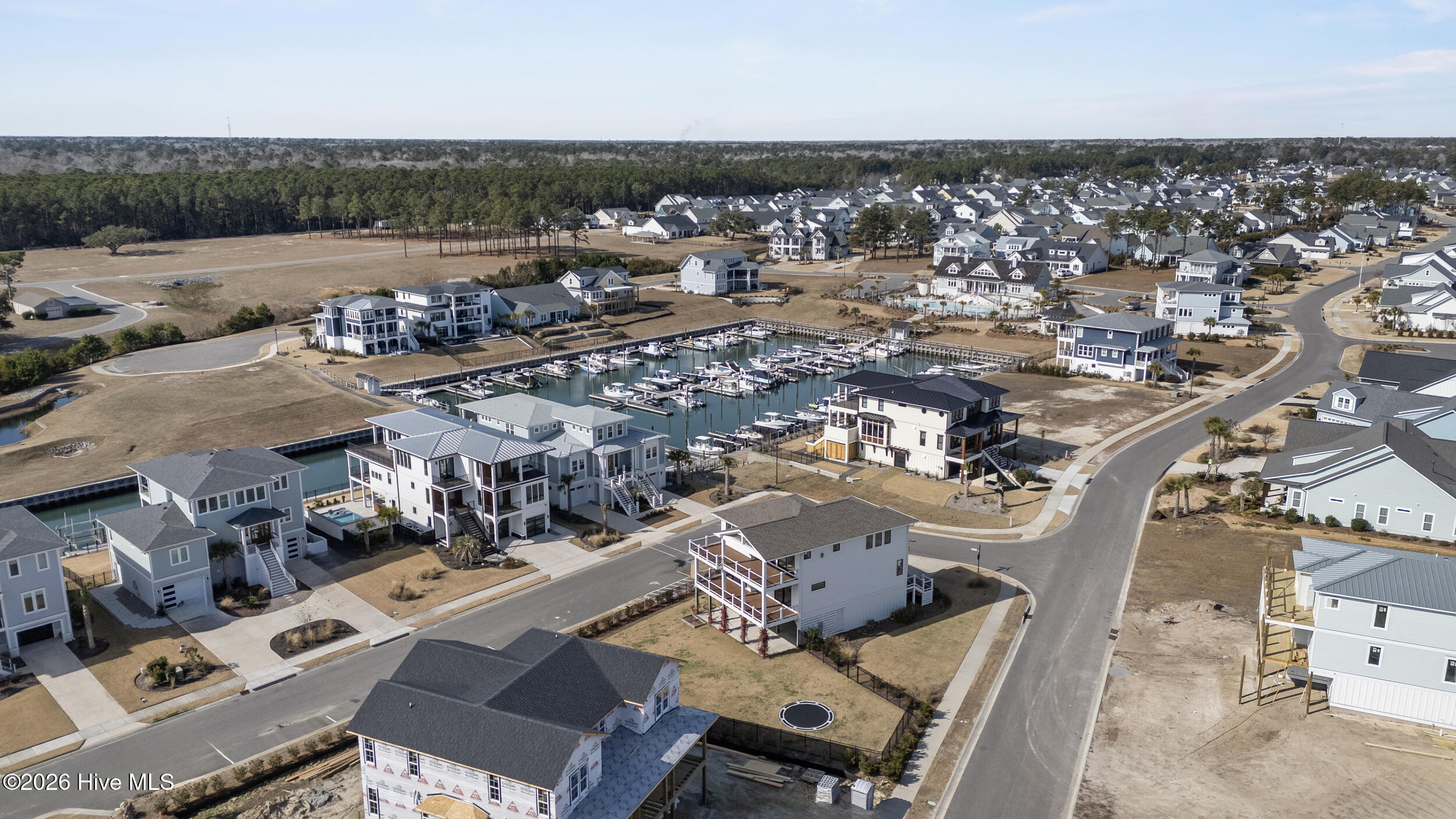 100551268 | Photo 72