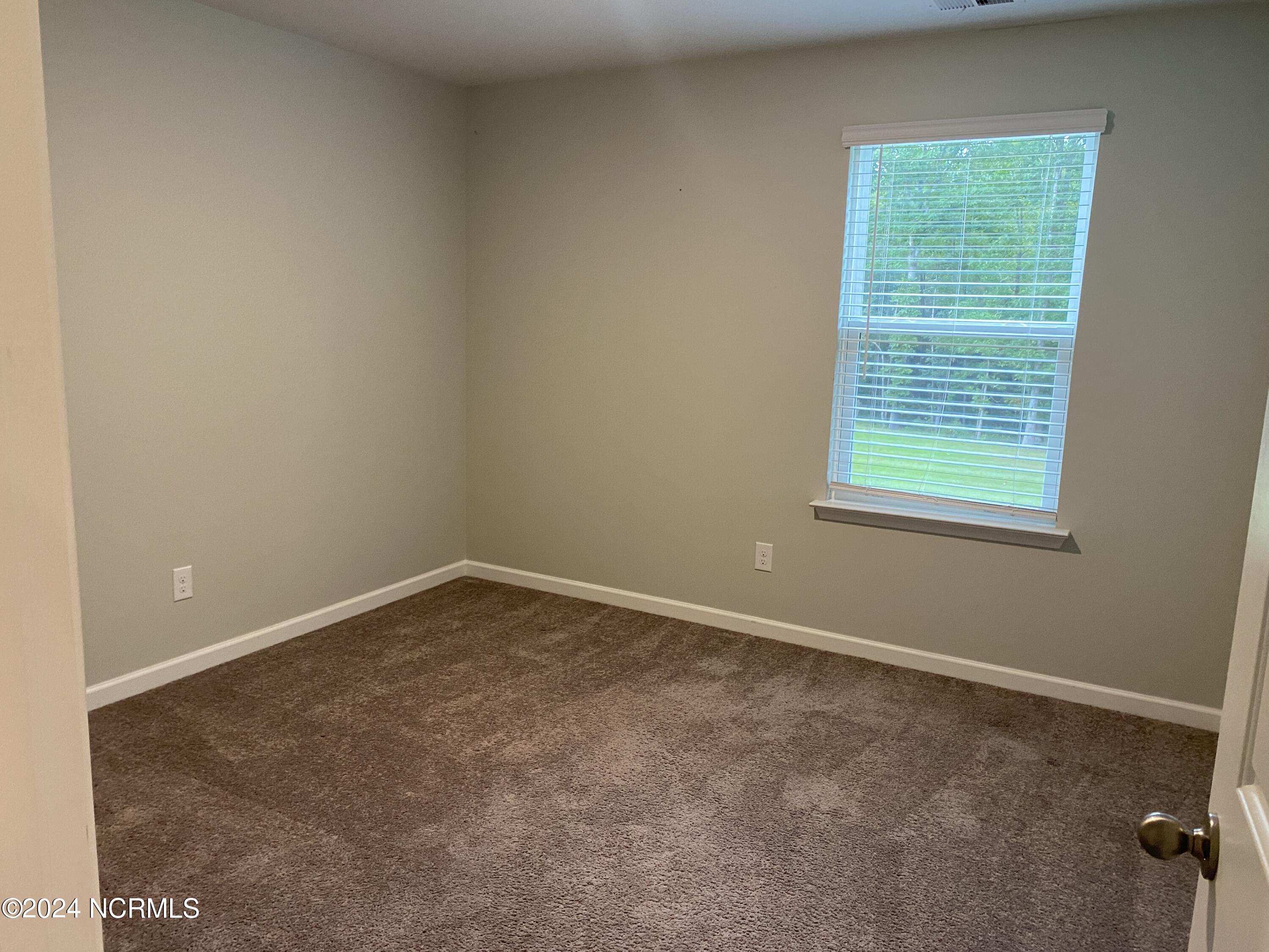 100559230 | Photo 15