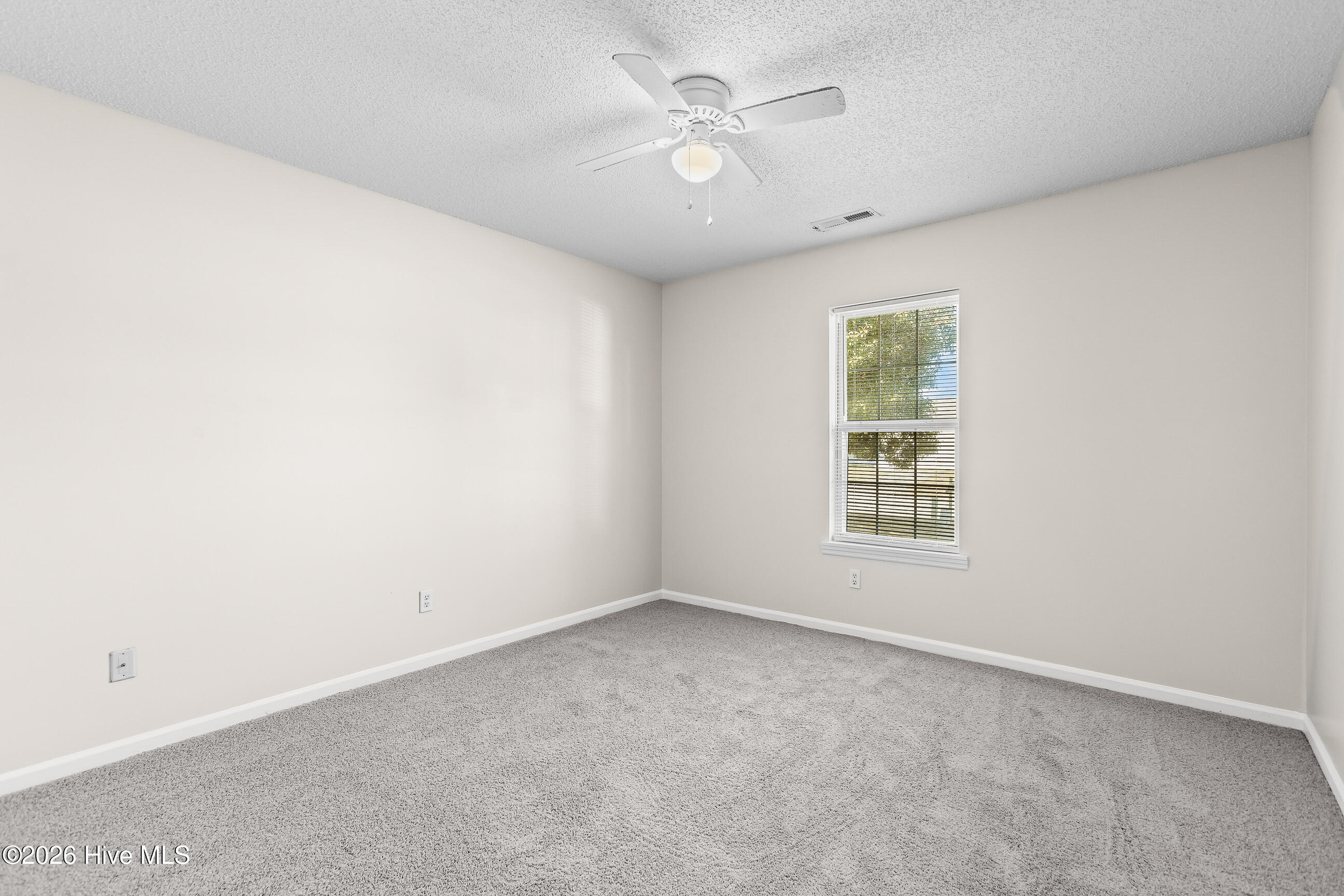 100551907 | Photo 16