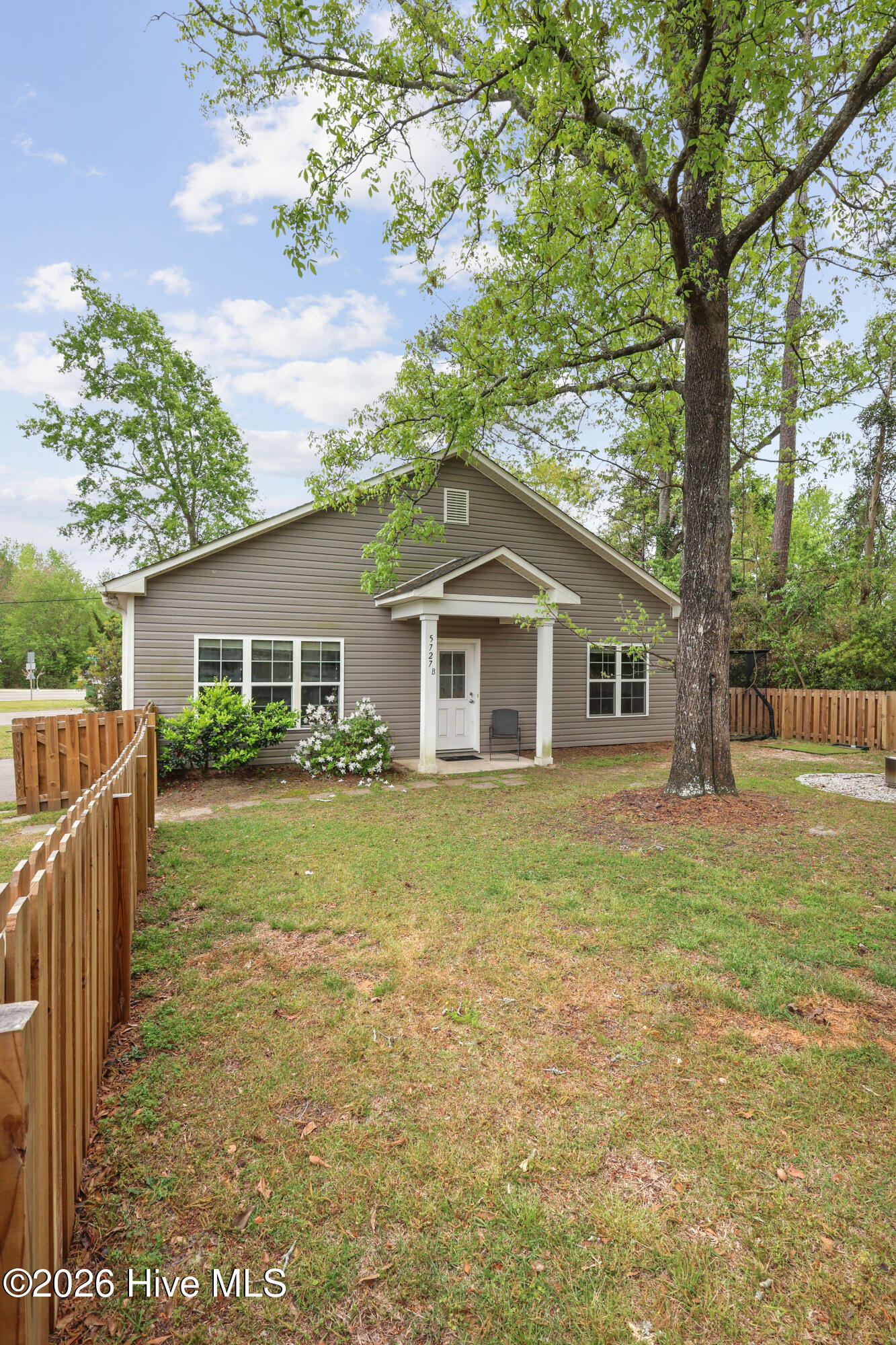 100566904 | Photo 29