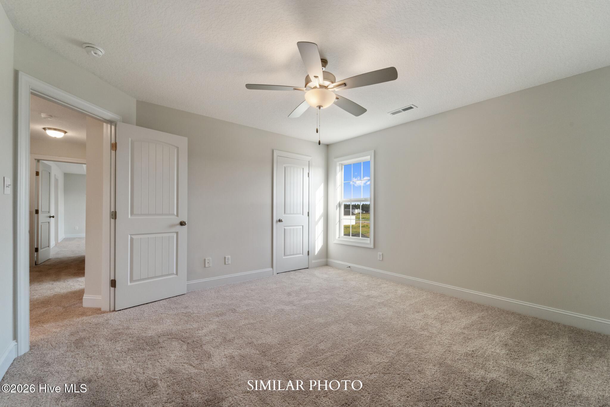 100561558 | Photo 26