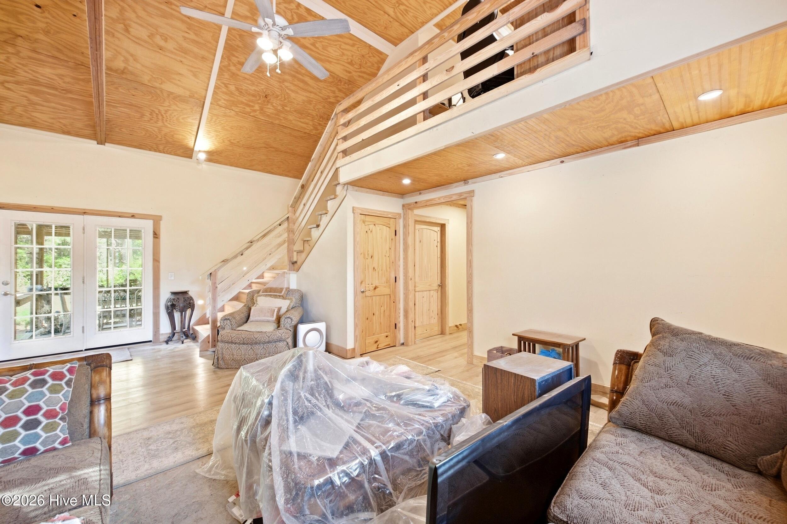 7147 Stag Park Road — listing photograph 5