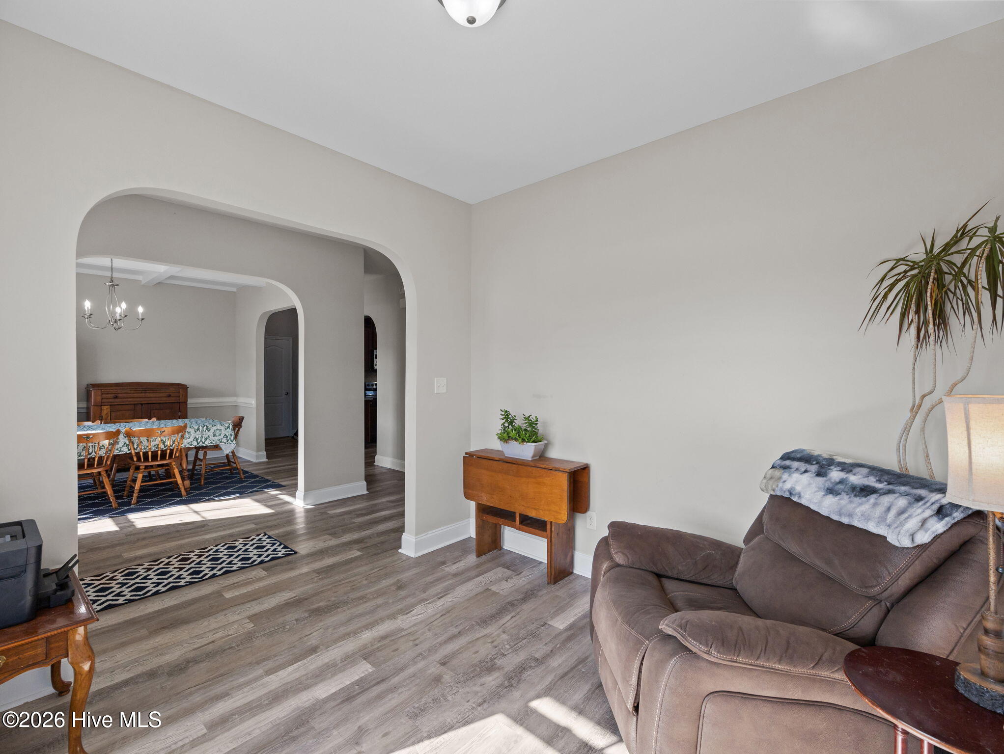 100564240 | Photo 10