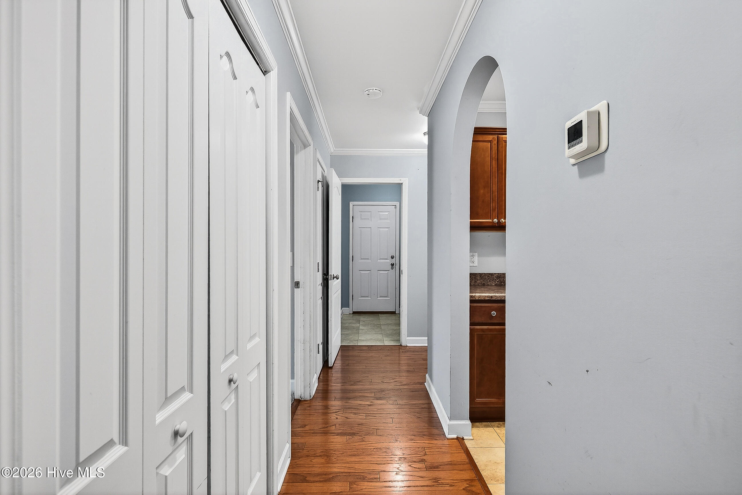 100553930 | Photo 19