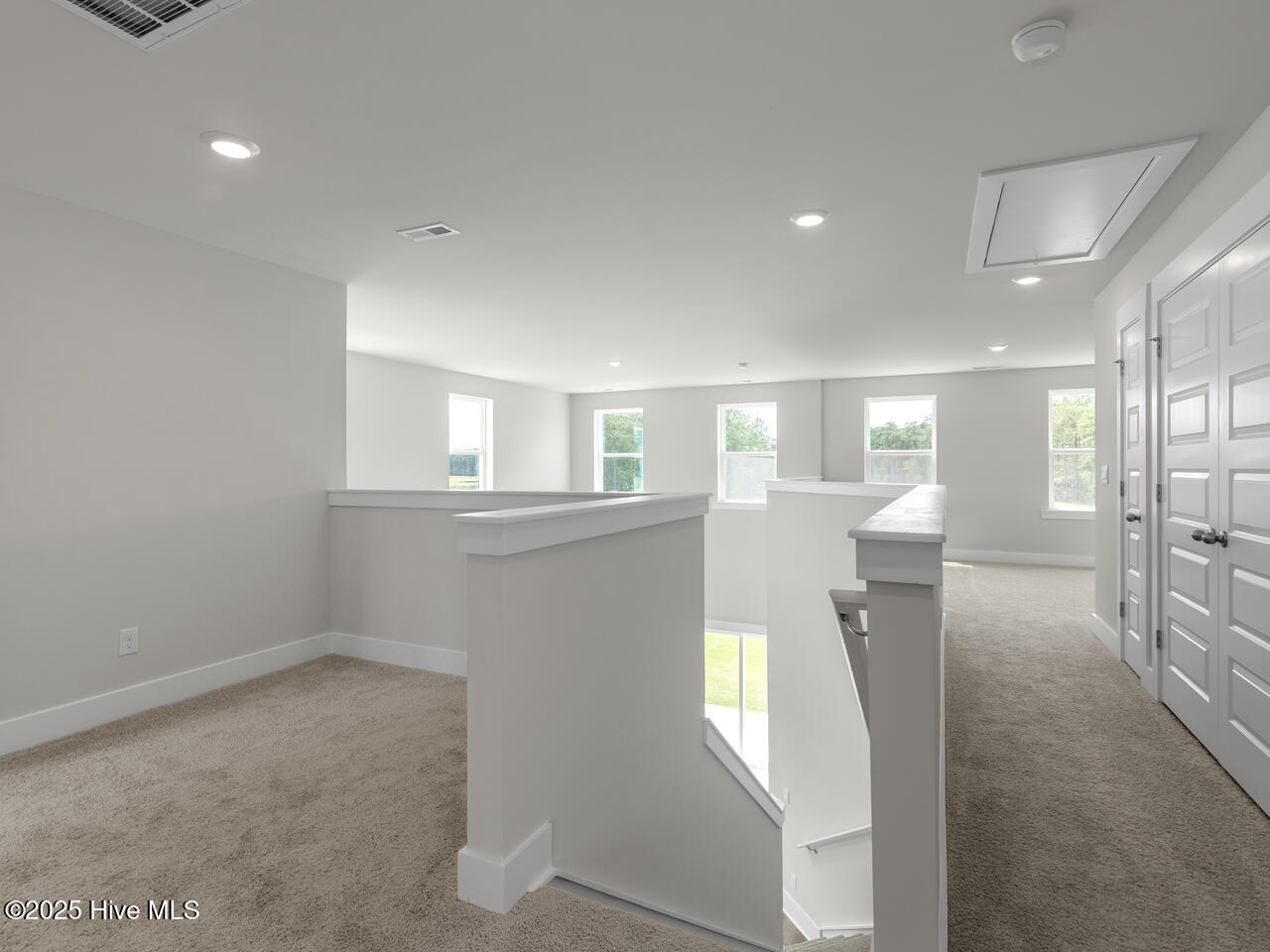 100490842 | Photo 20