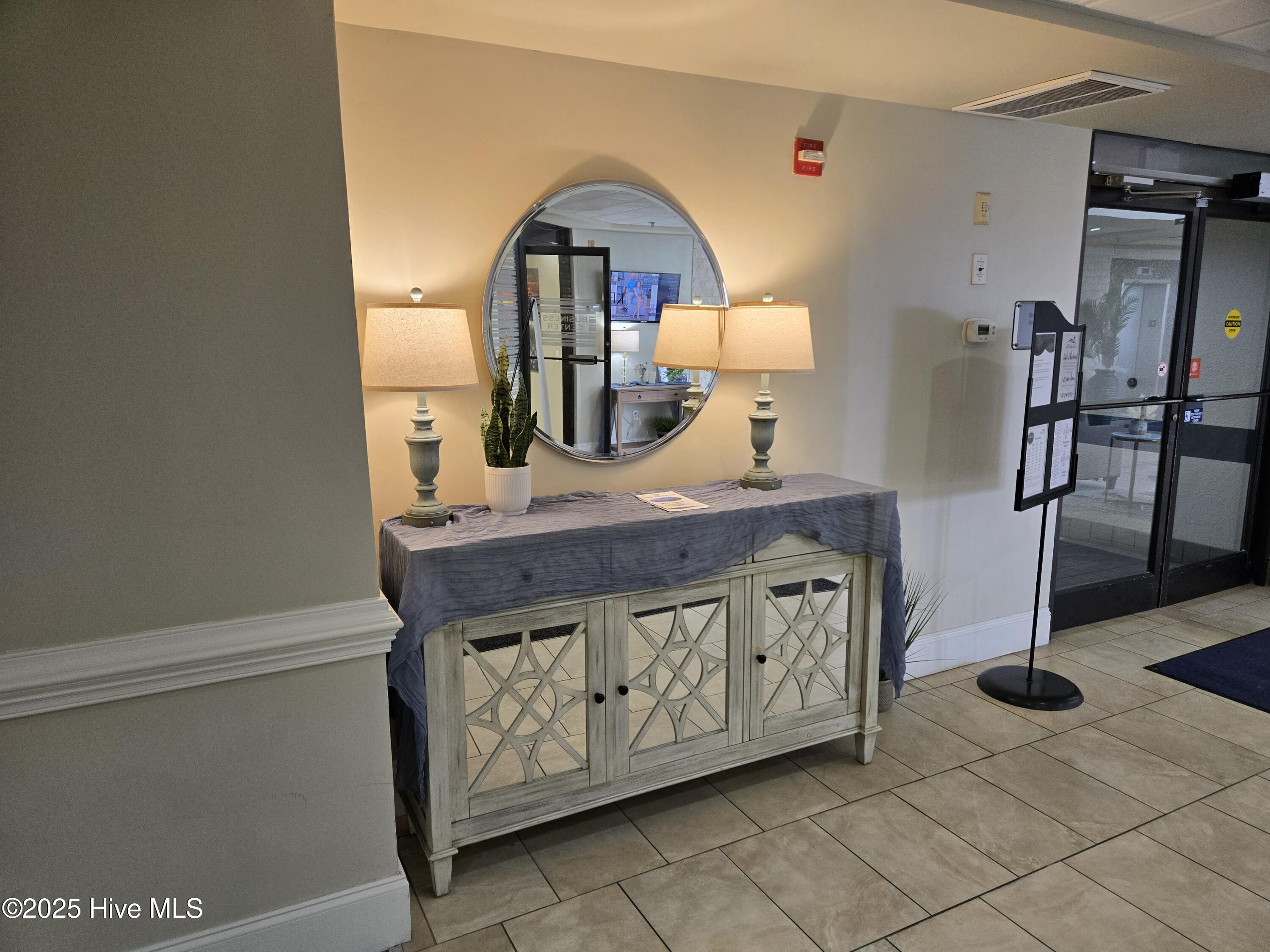 100494459 | Photo 22