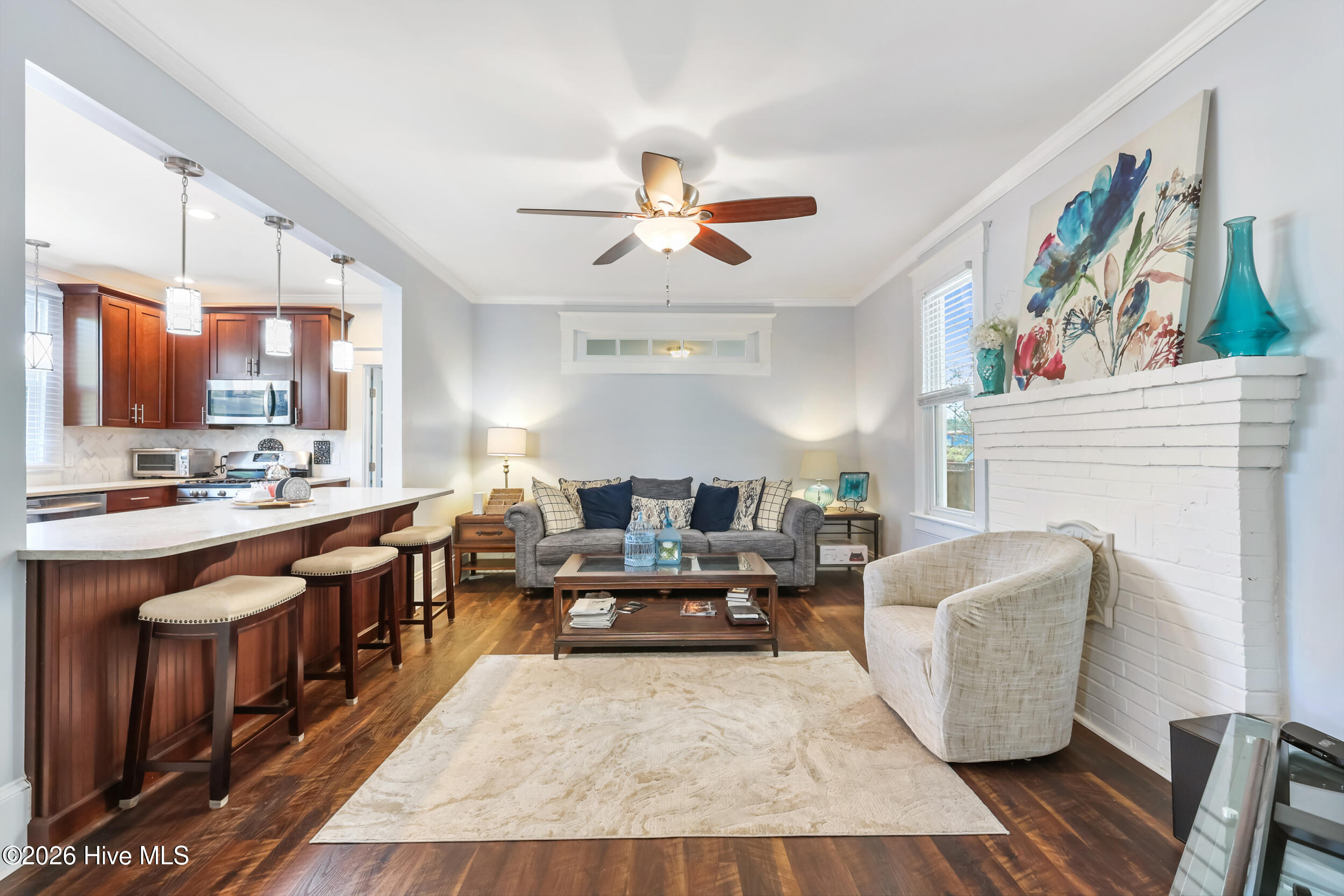 100562723 | Photo 23