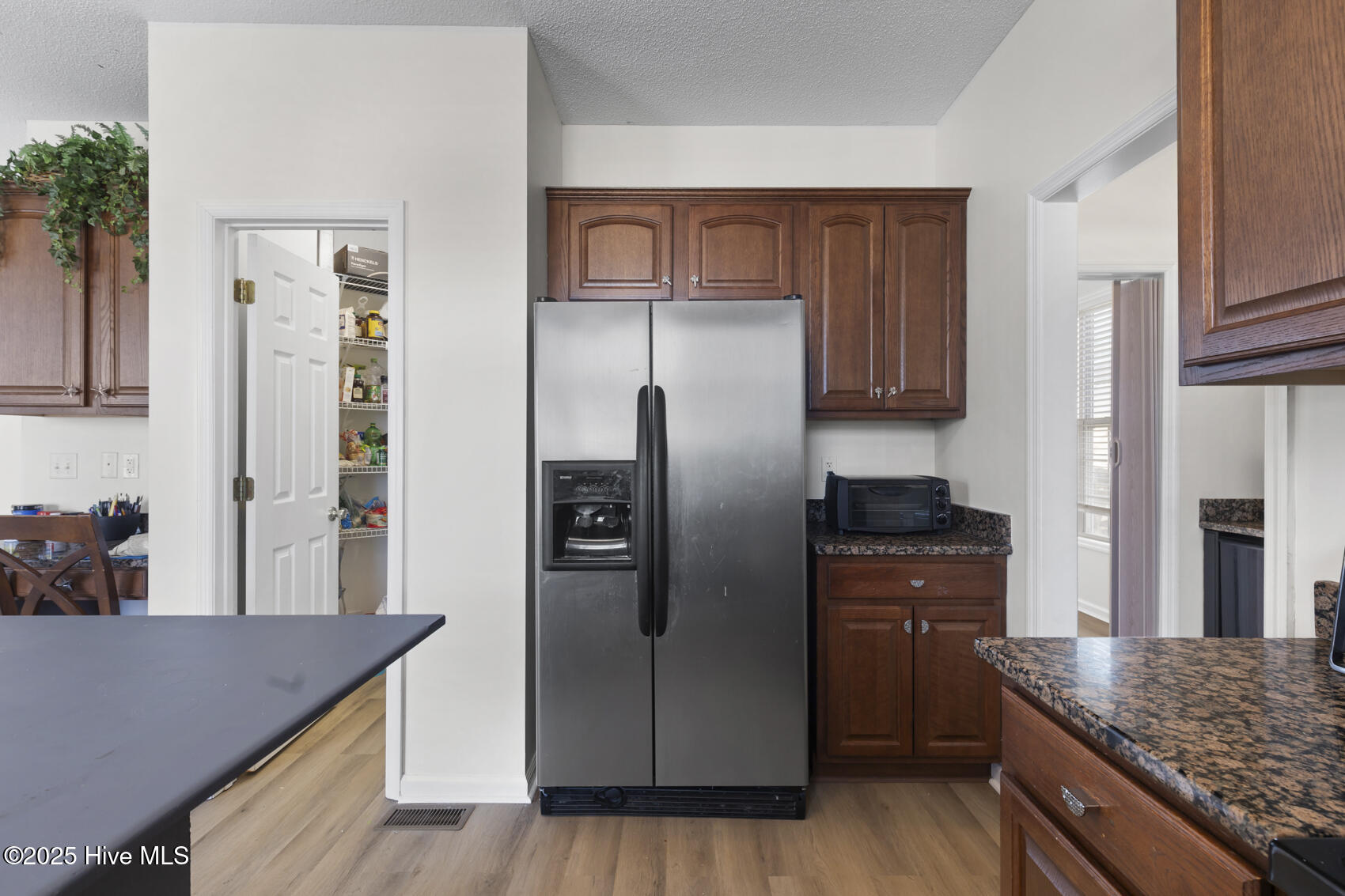 100490996 | Photo 18