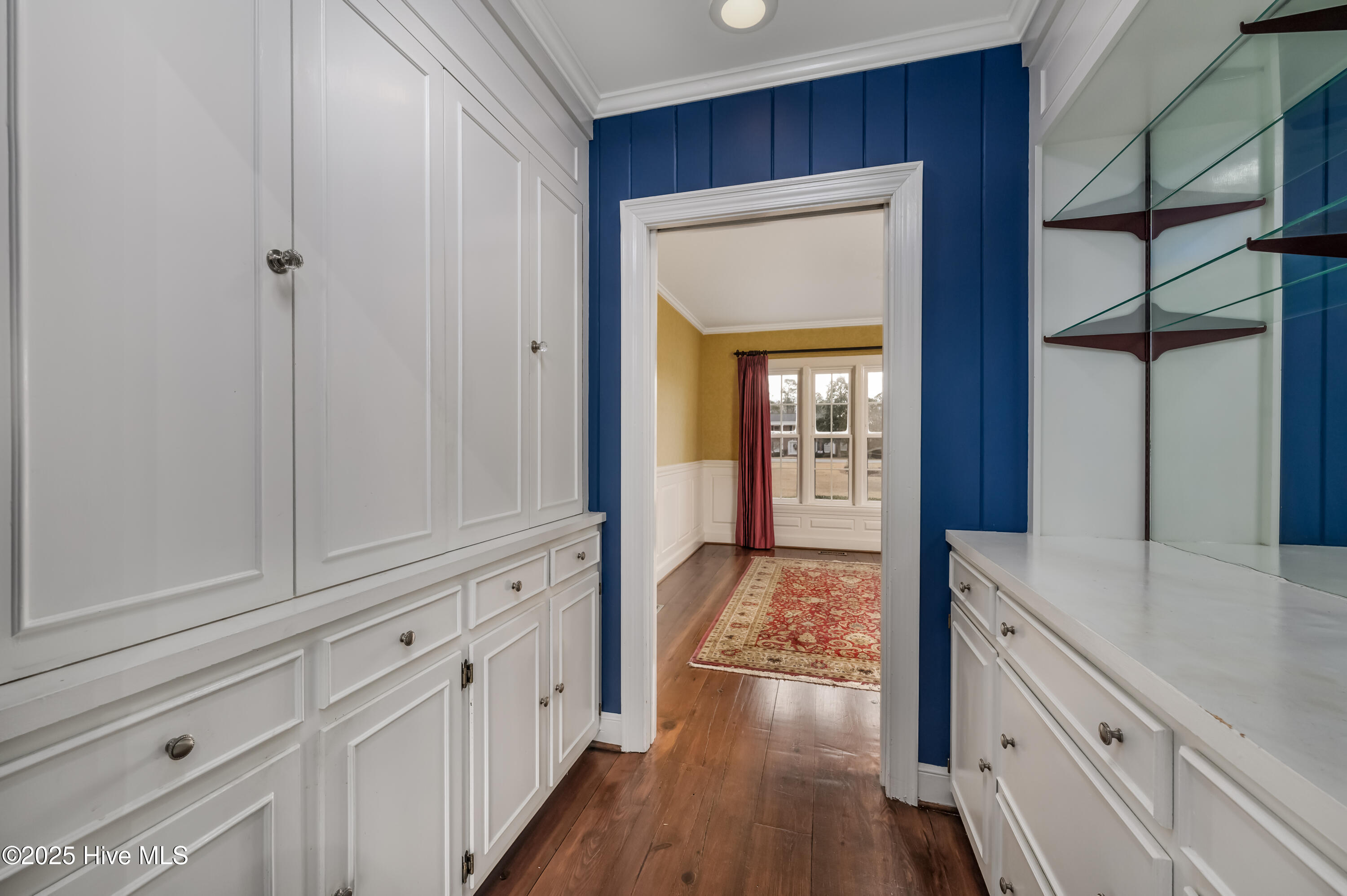 100485107 | Photo 25