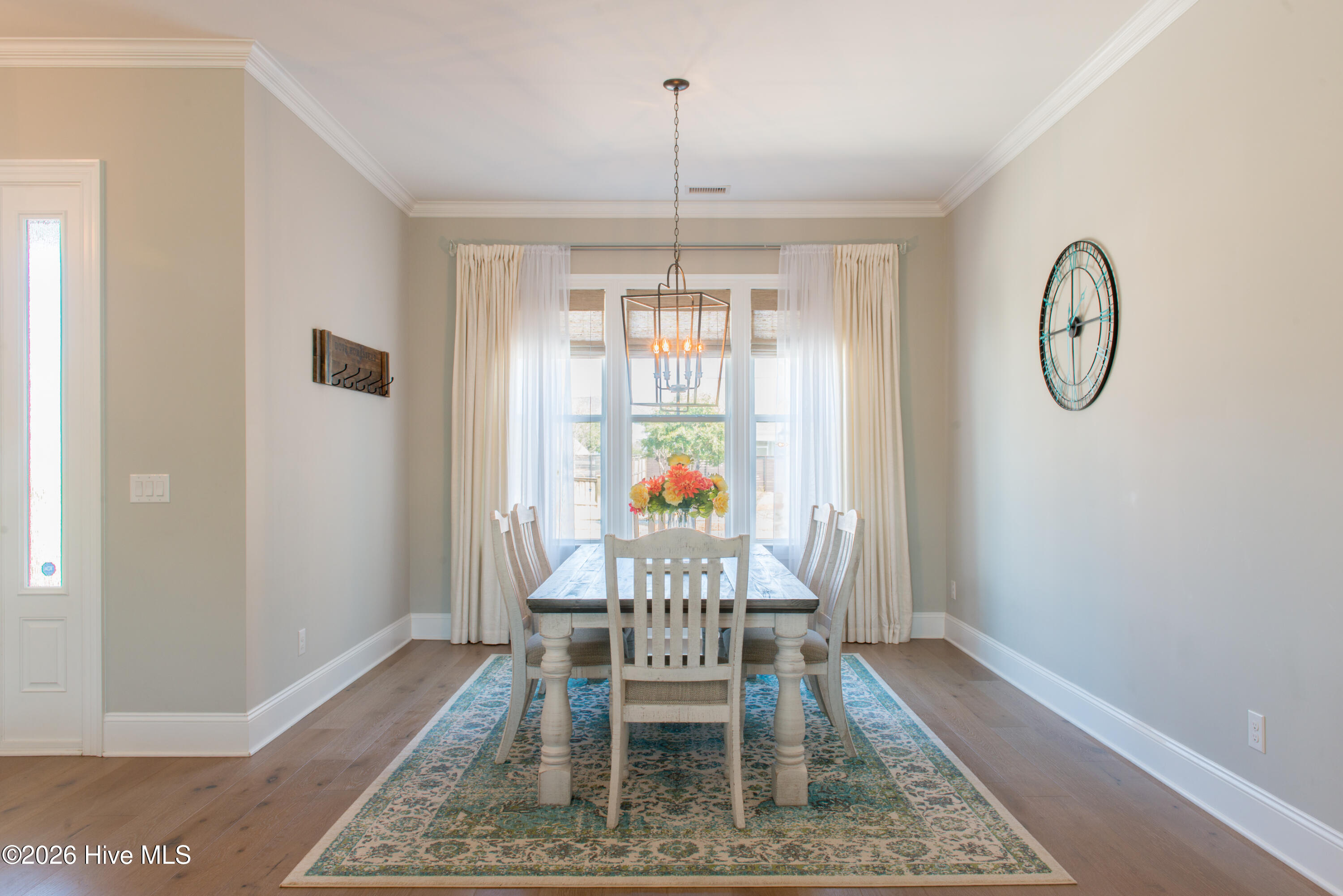 100560299 | Photo 14