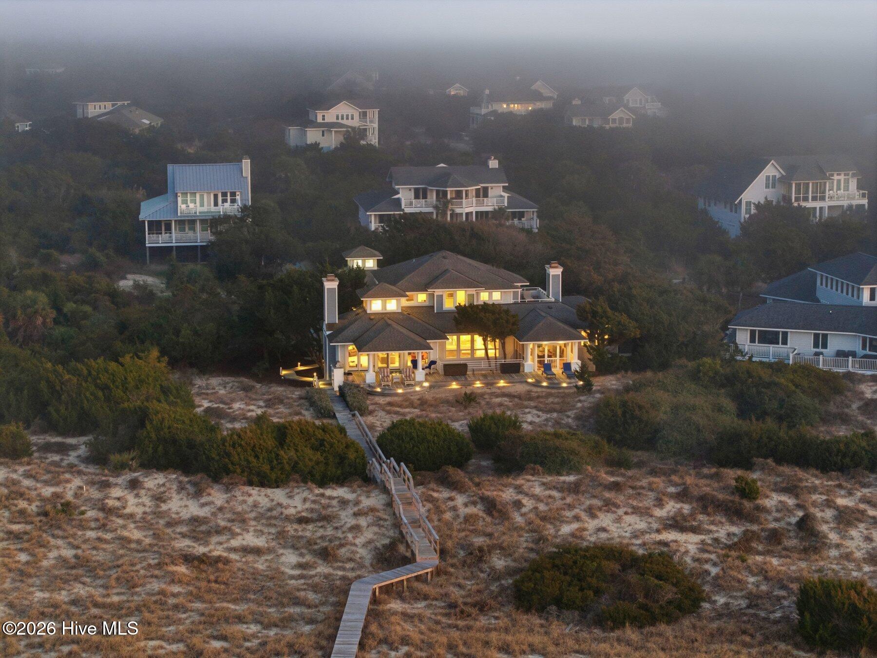 100558974 | Photo 55