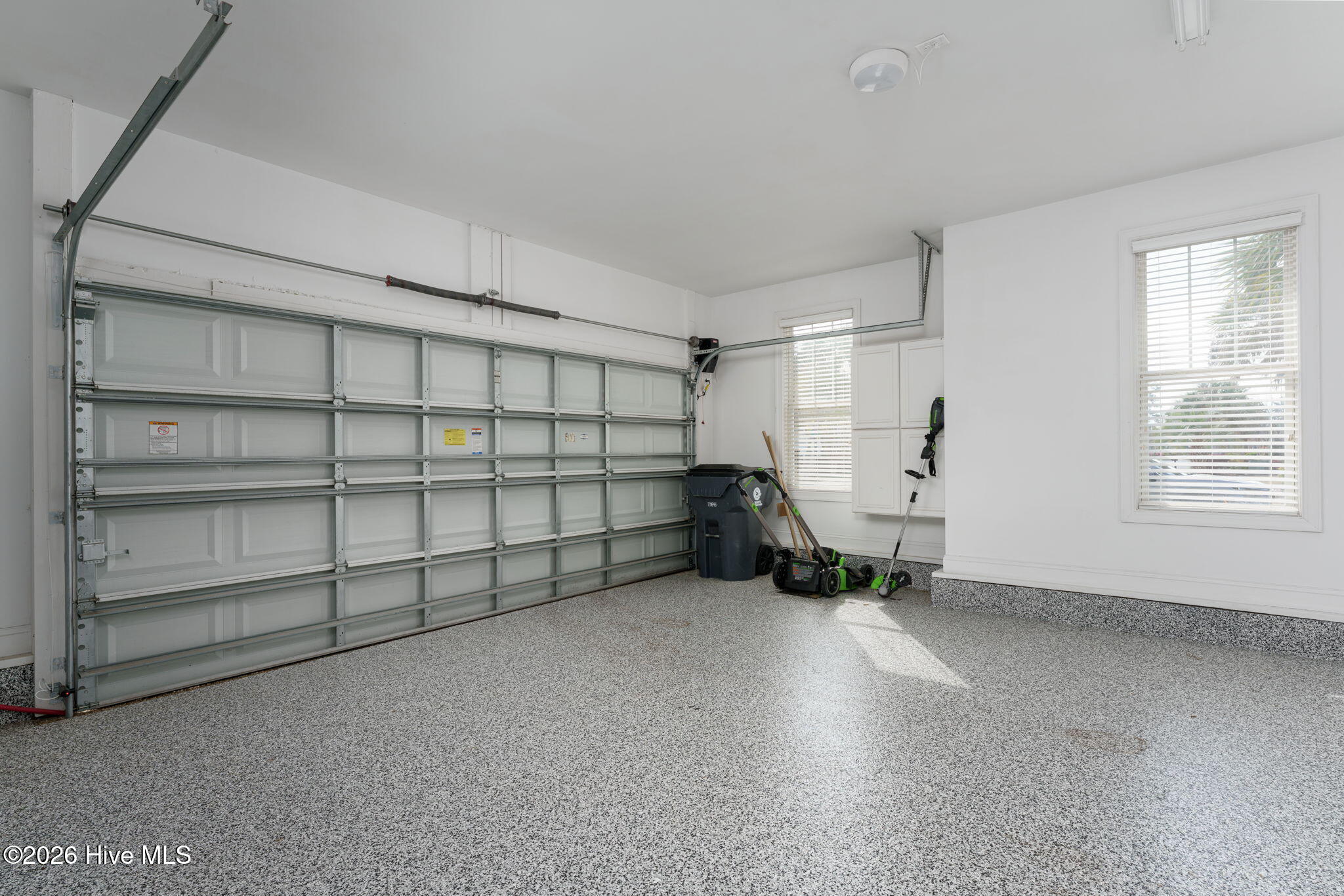 100564591 | Photo 26