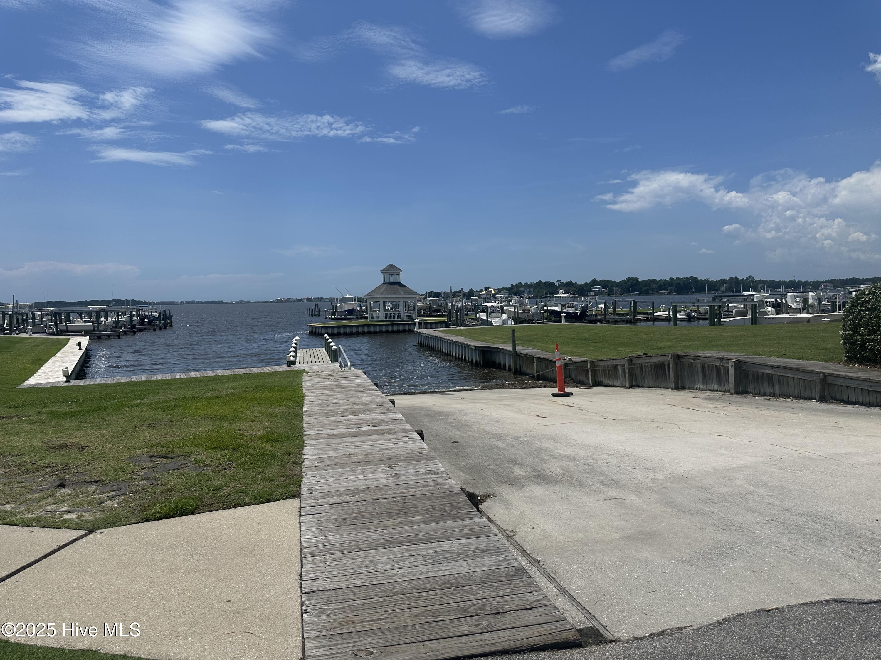 100512903 | Photo 67