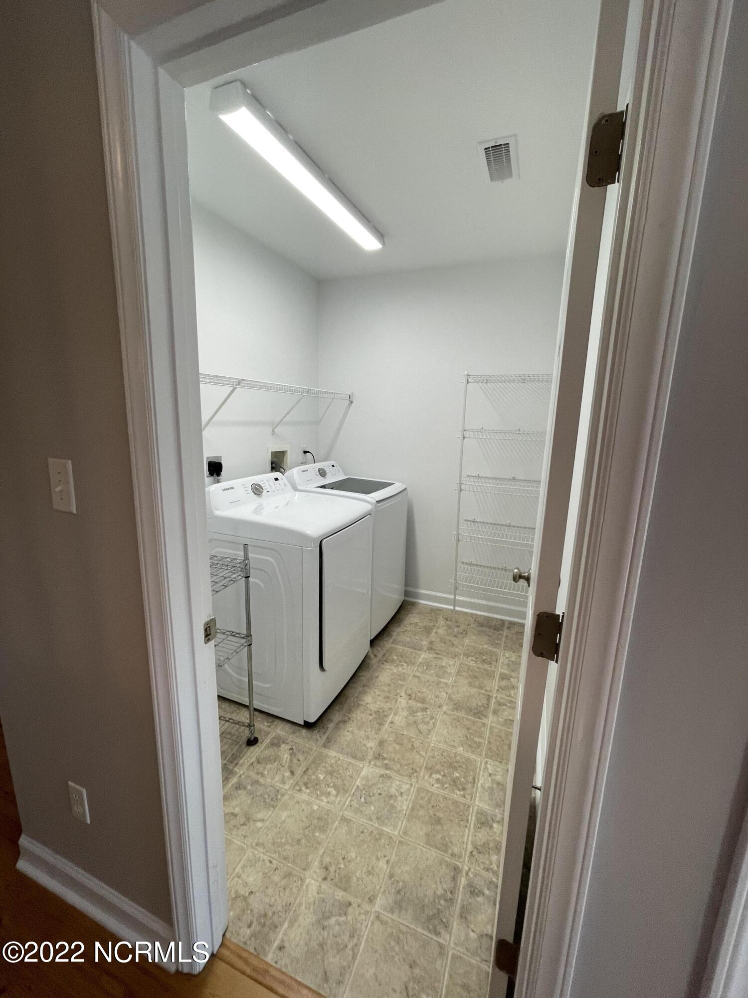 100555173 | Photo 31