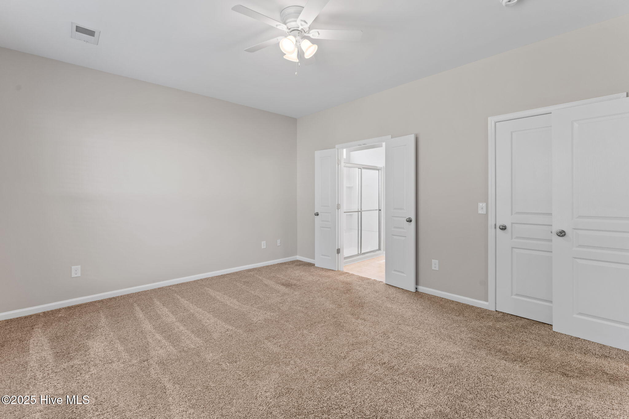 100520190 | Photo 35