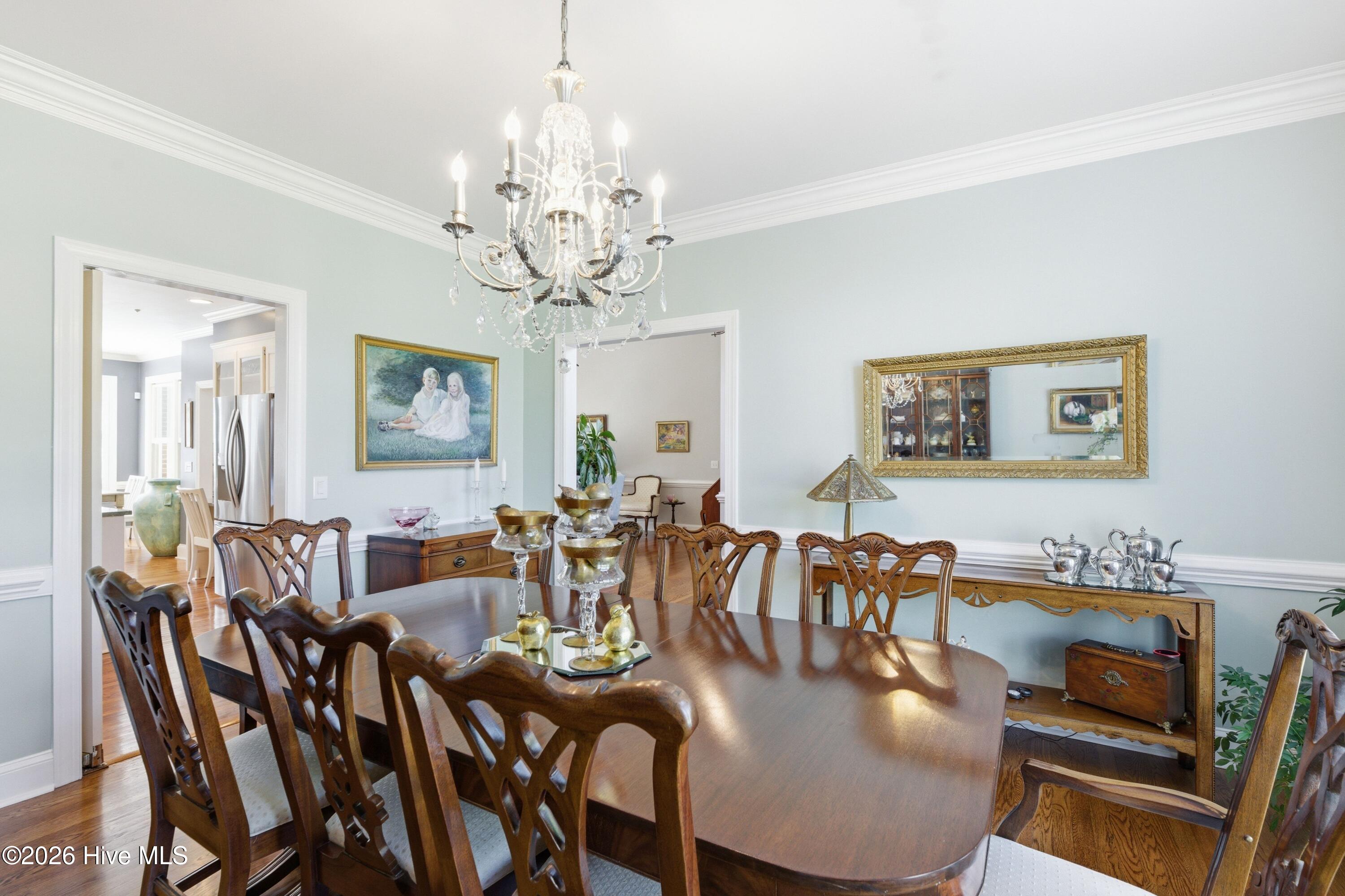 100568689 | Photo 18