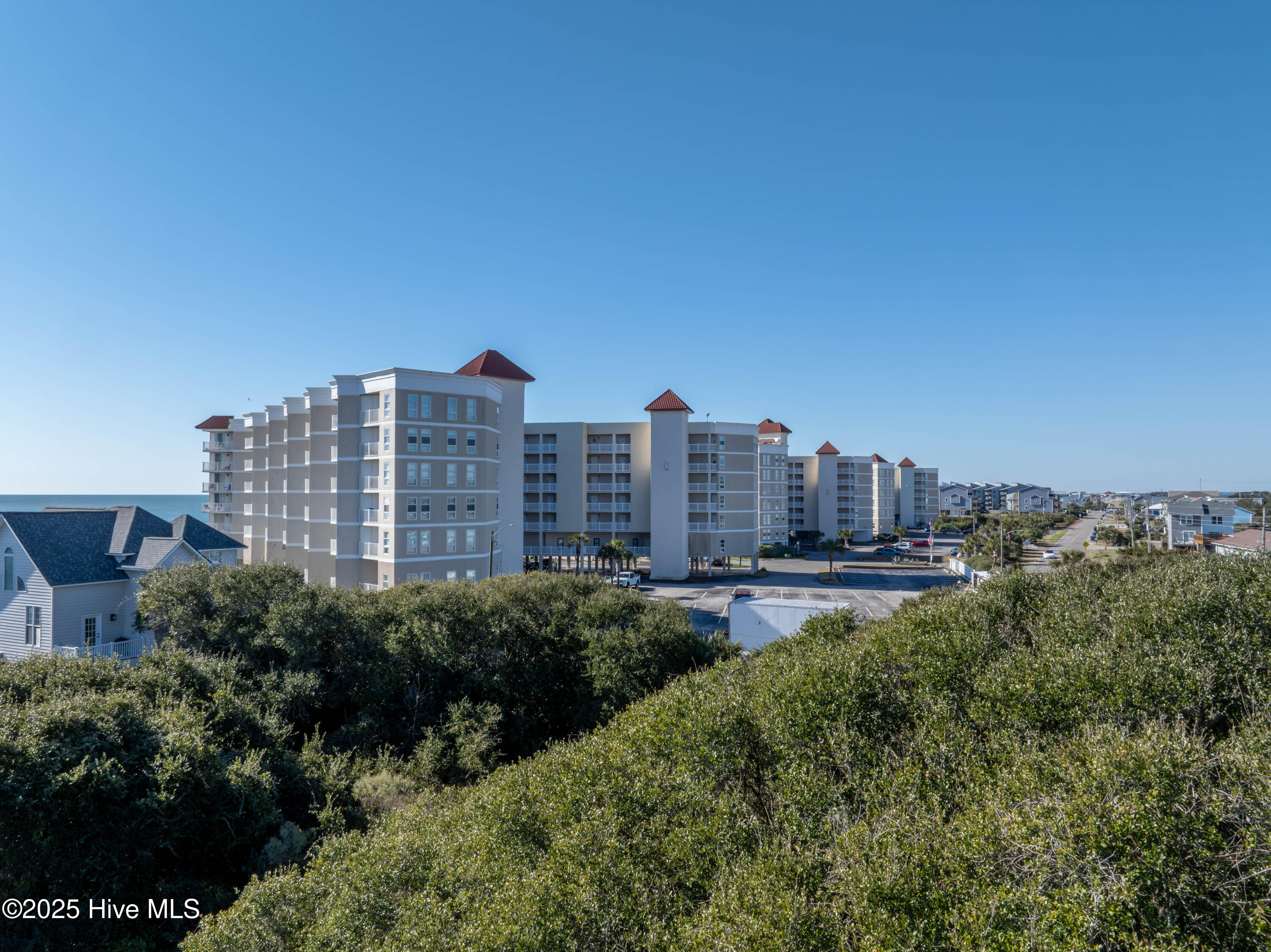 100517533 | Photo 58