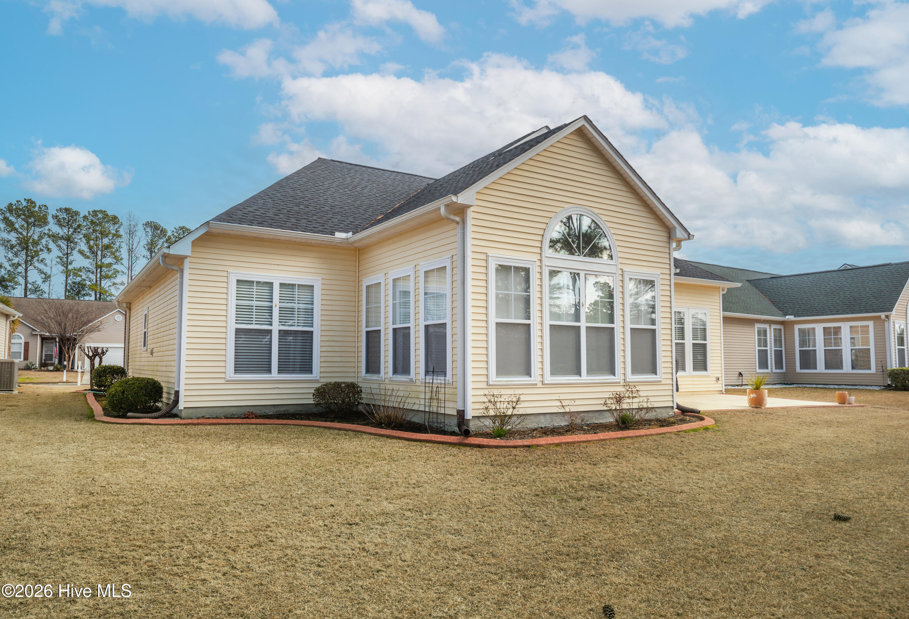 100554732 | Photo 33