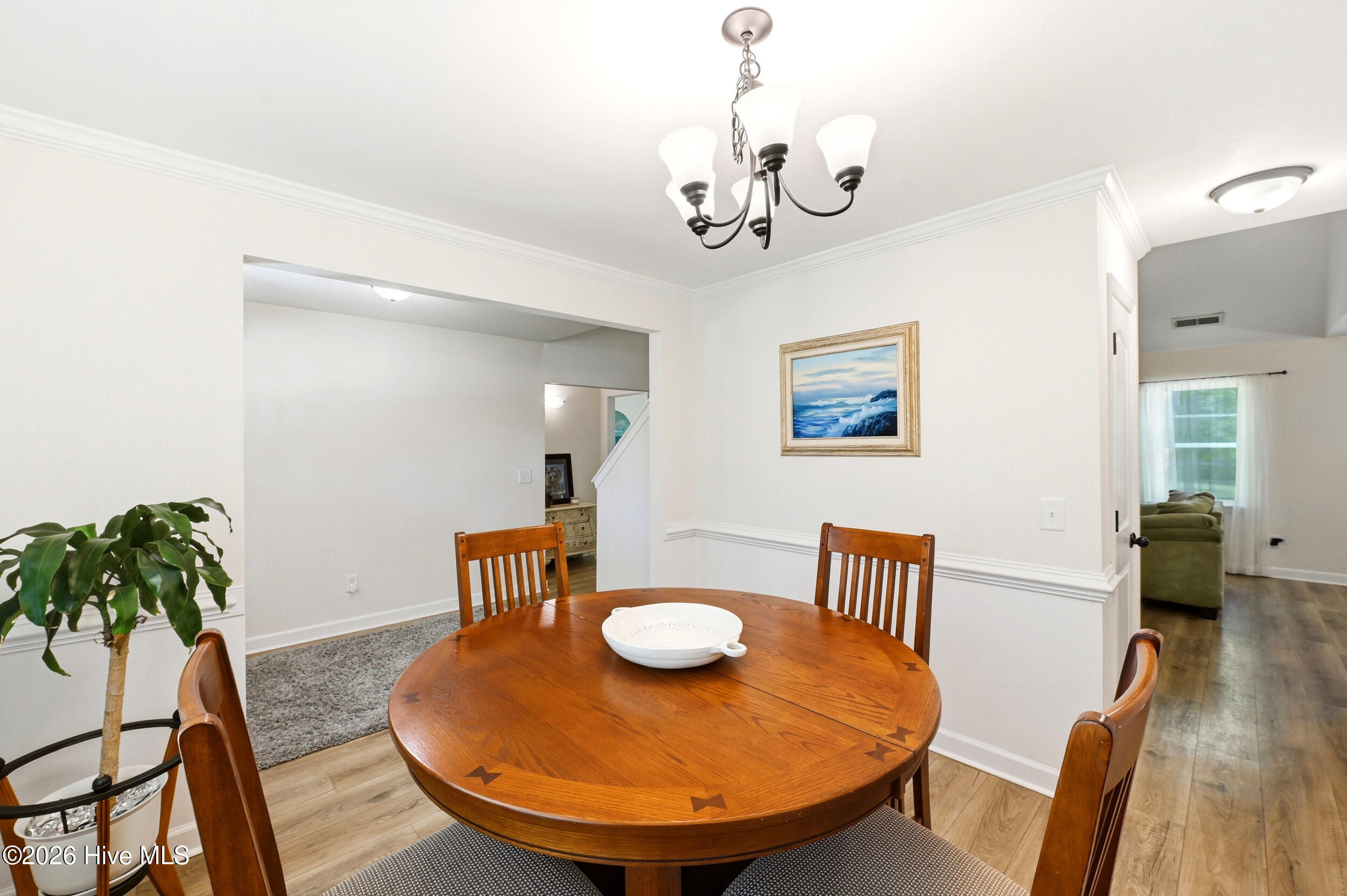 100568346 | Photo 17