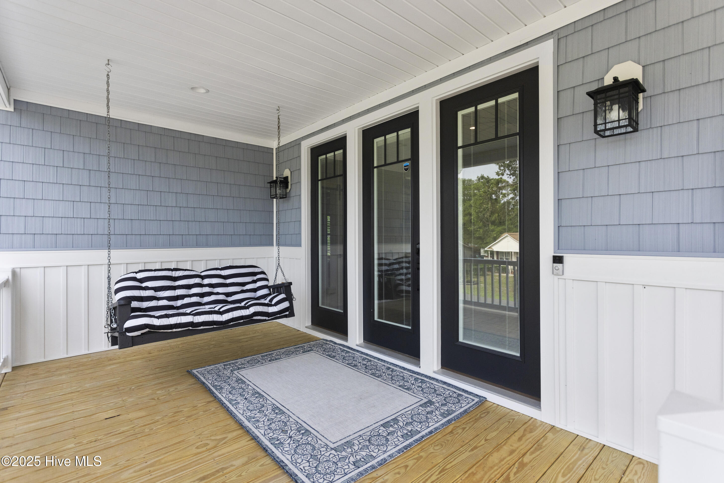 100504918 | Photo 10