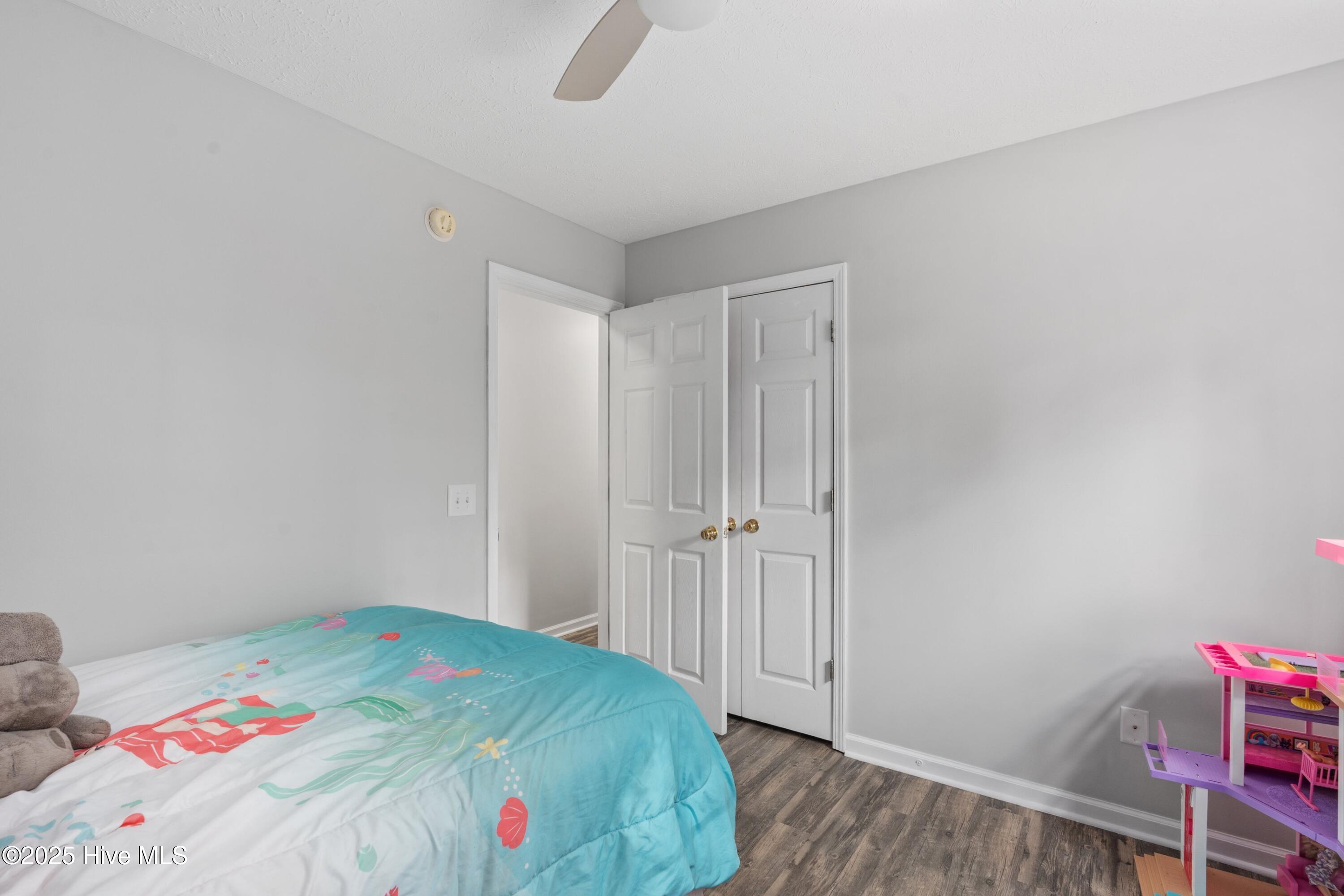 100542300 | Photo 18