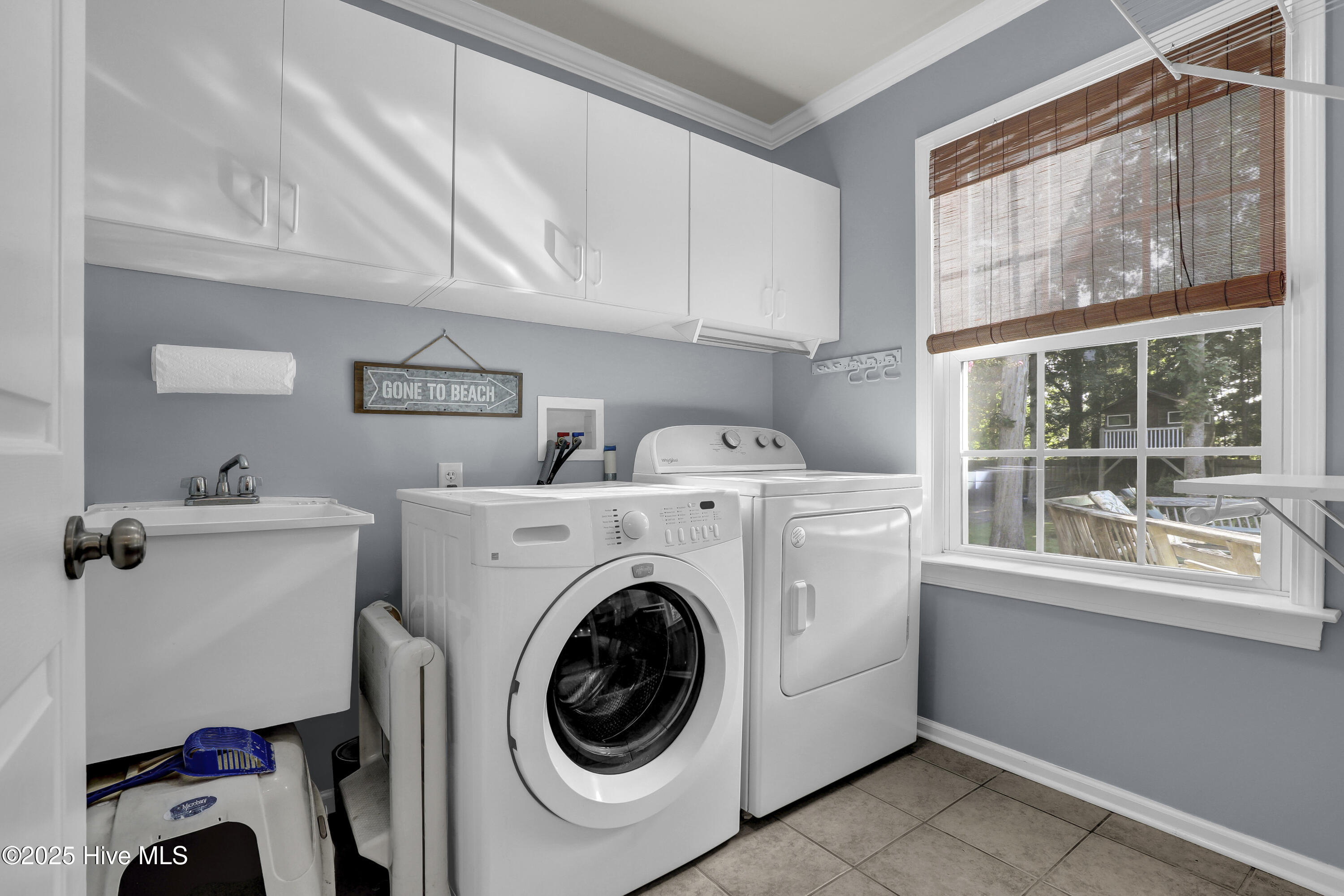 100525389 | Photo 26