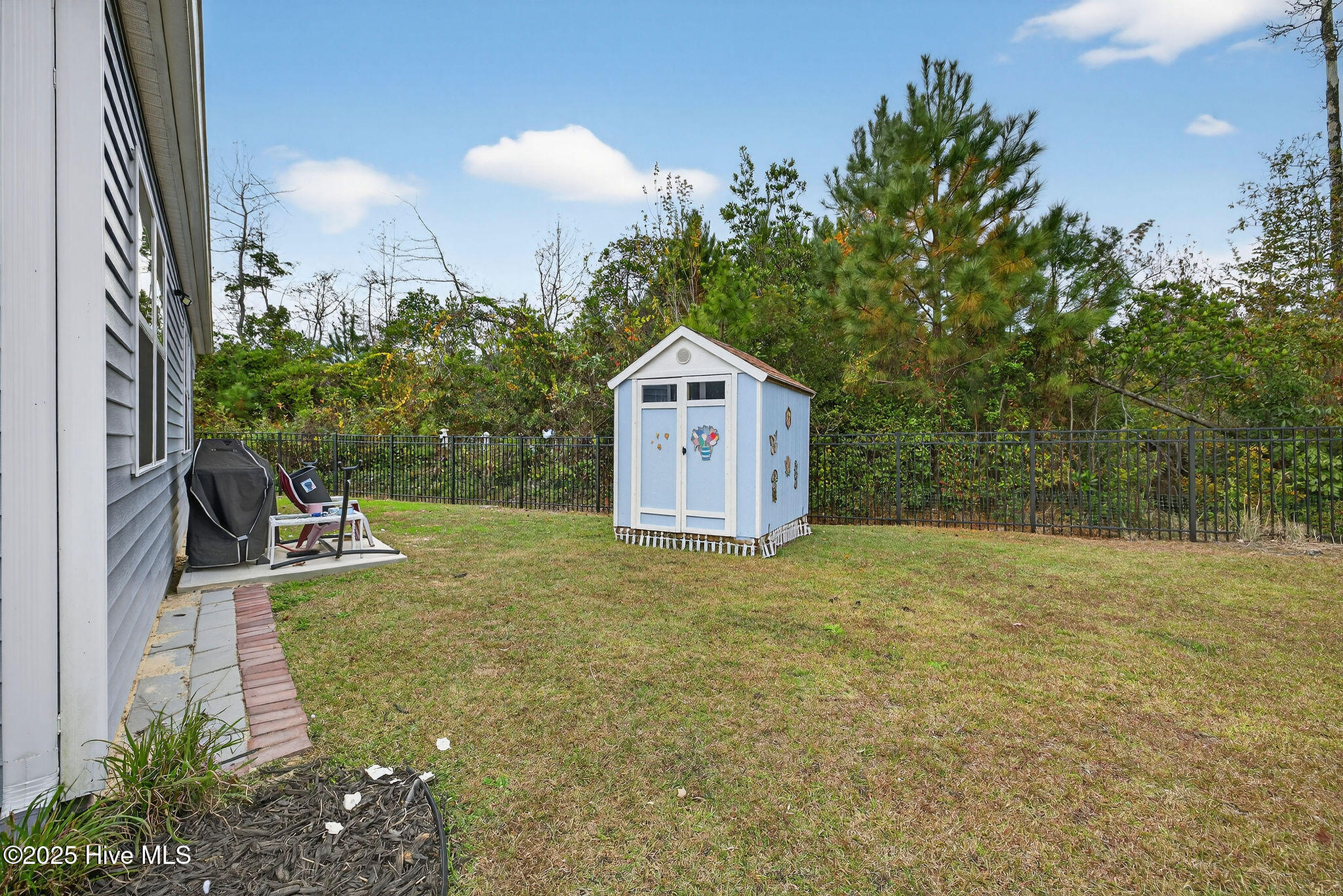 100543614 | Photo 32