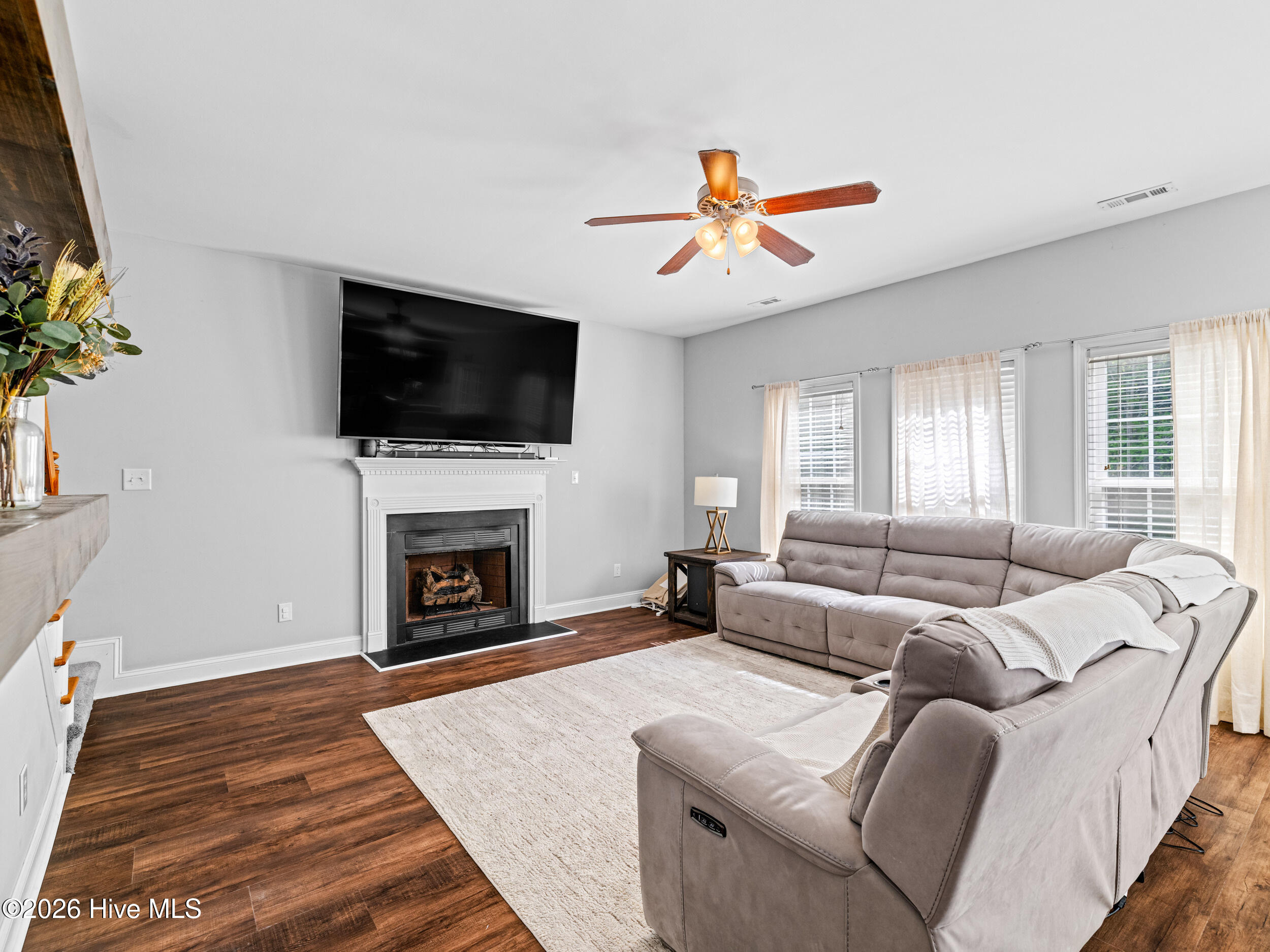 100566997 | Photo 27