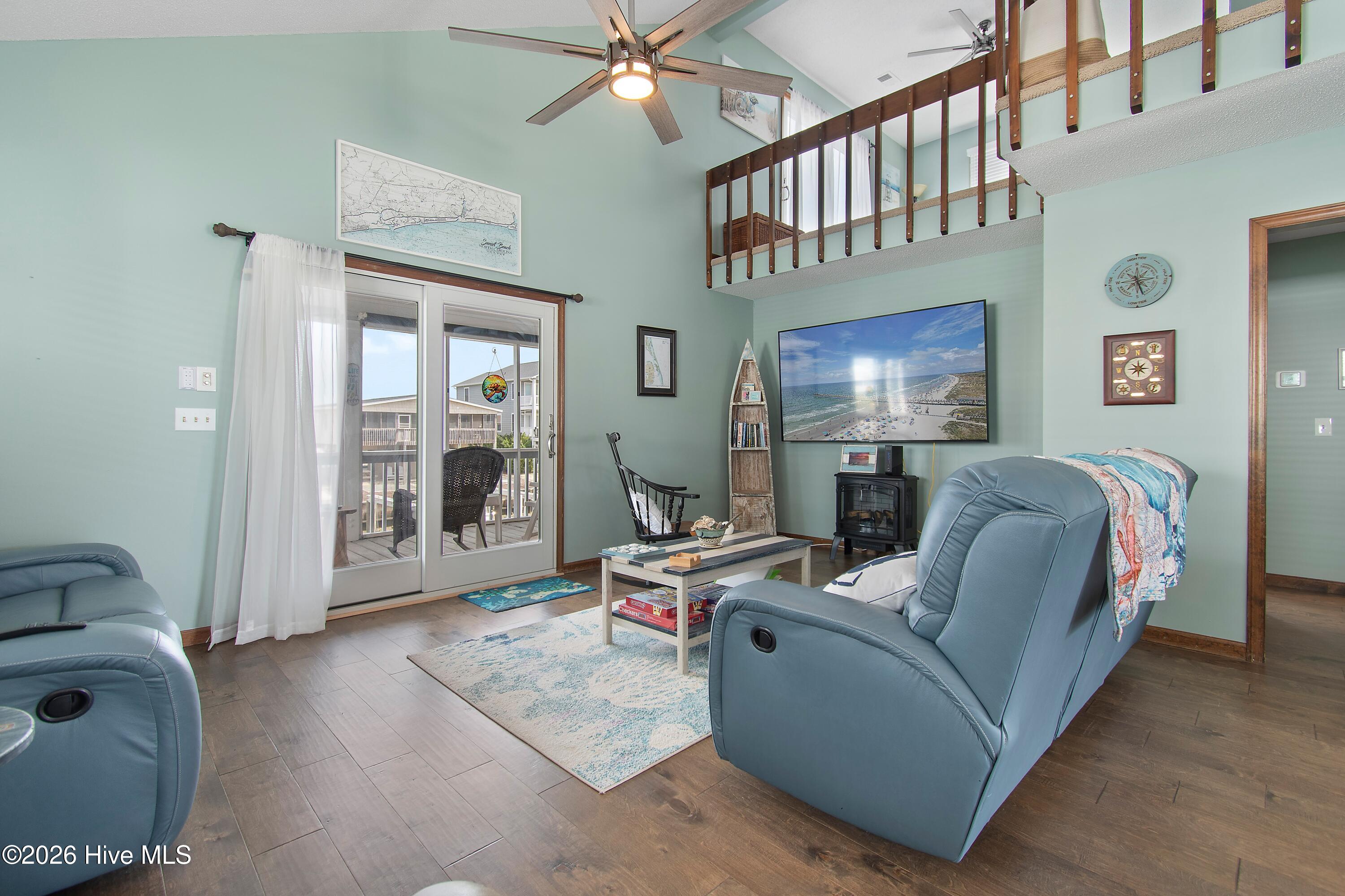 100561572 | Photo 18