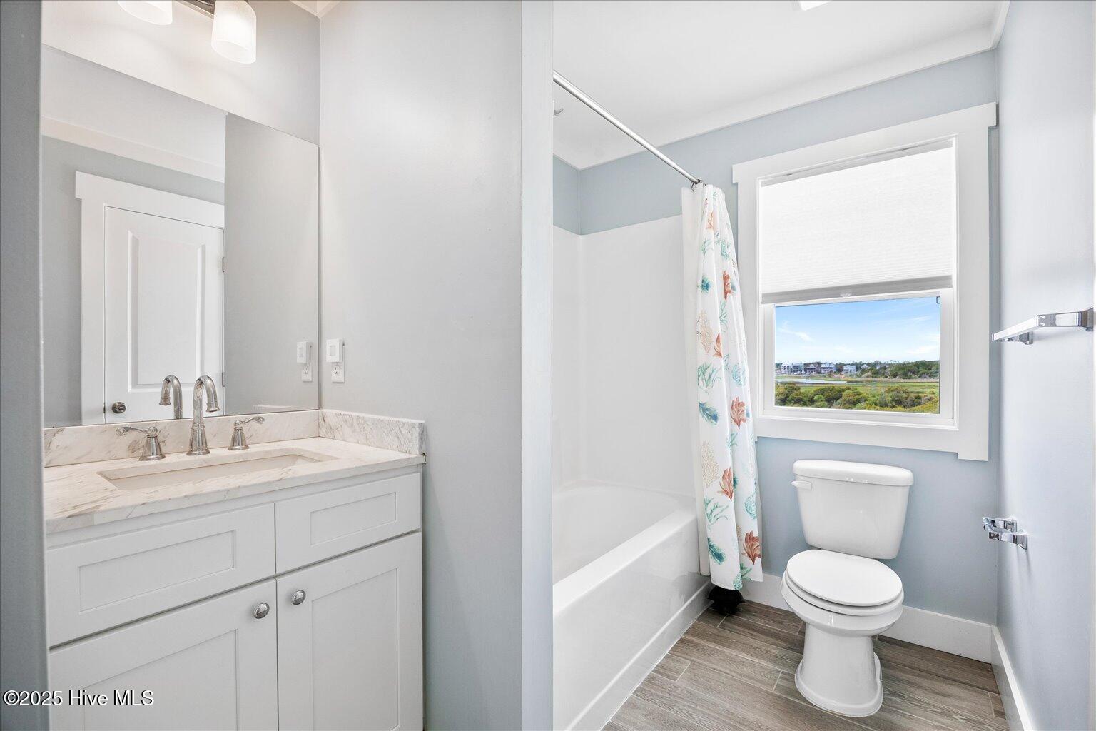 100528040 | Photo 29